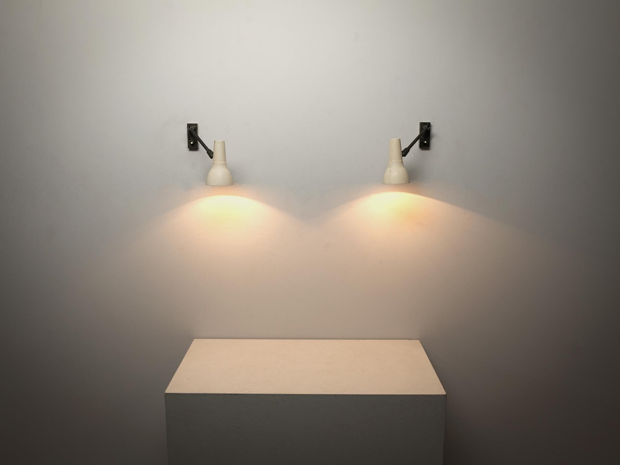 Mid-Century Modern Giuseppe Ostuni for O-Luce Pair of Wall Lights in Nickel-Plated Brass 