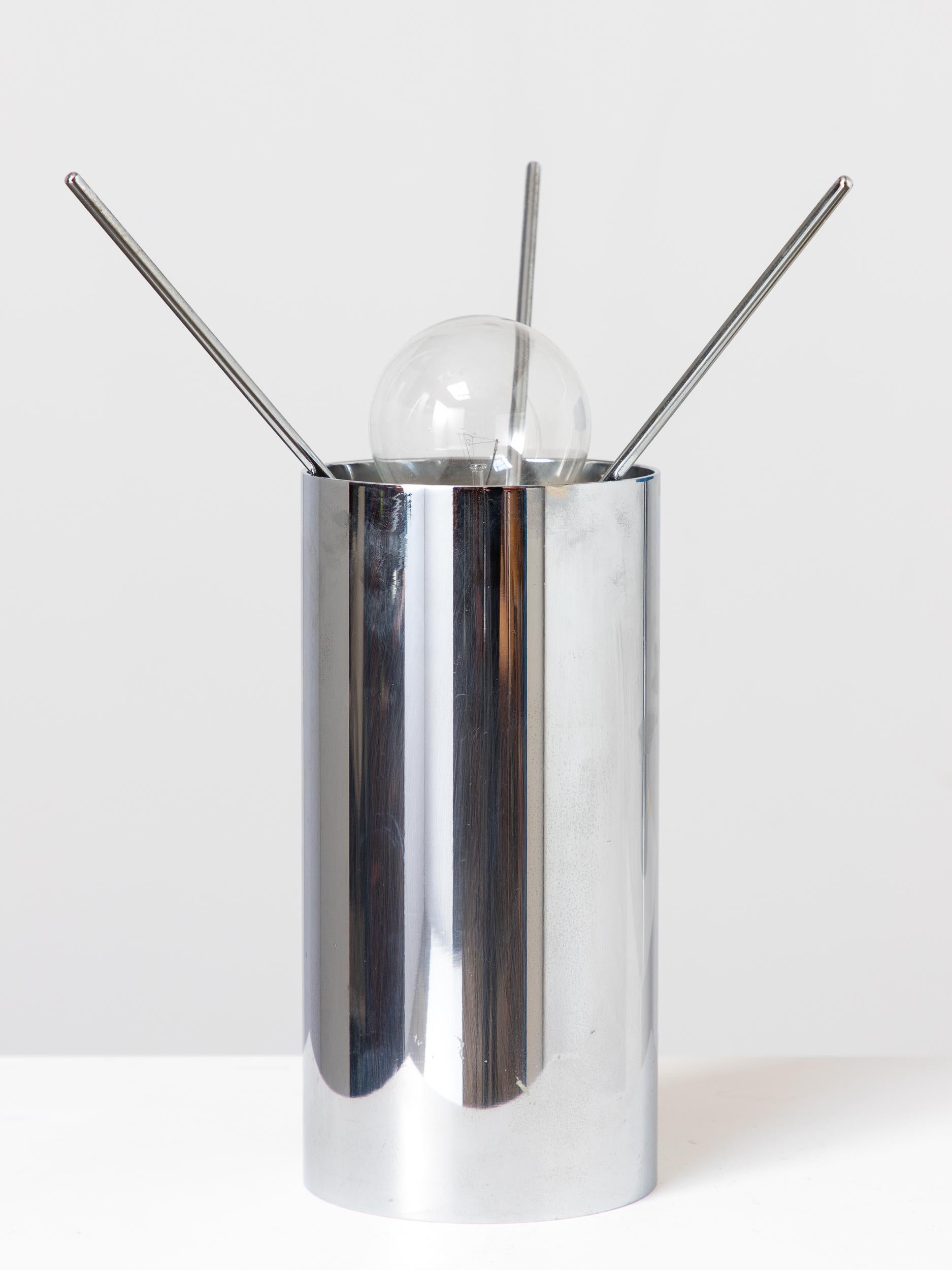 Giuseppe Ostuni for Oluce Chrome and Blue Tables Lamps Italian 1950s For Sale 4