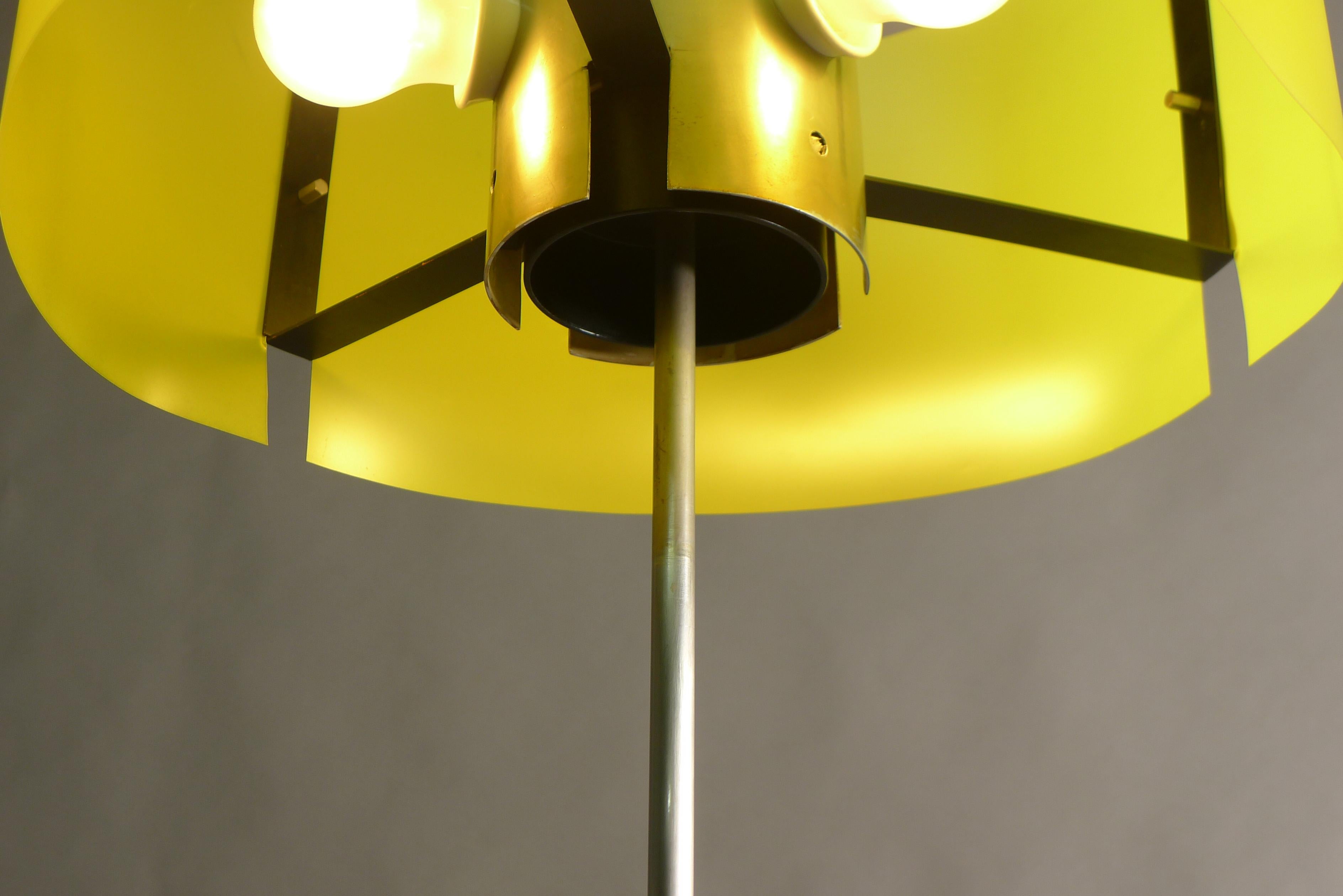 Giuseppe Ostuni for Oluce, Italy, circa 1960's Adjustable Floor Lamp For Sale 2