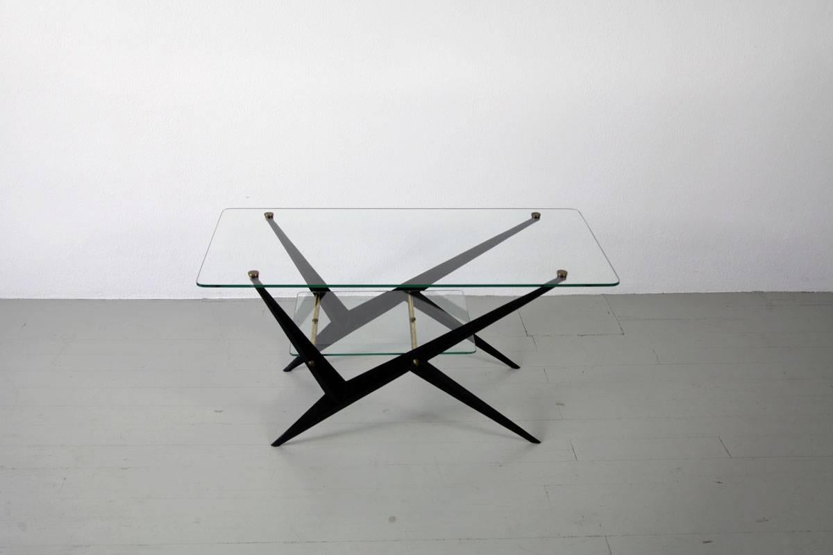 Giuseppe Ostuni Italian Black Lacquered Iron Glass Side Table with Brass, 1950s In Good Condition In Wolfurt, AT