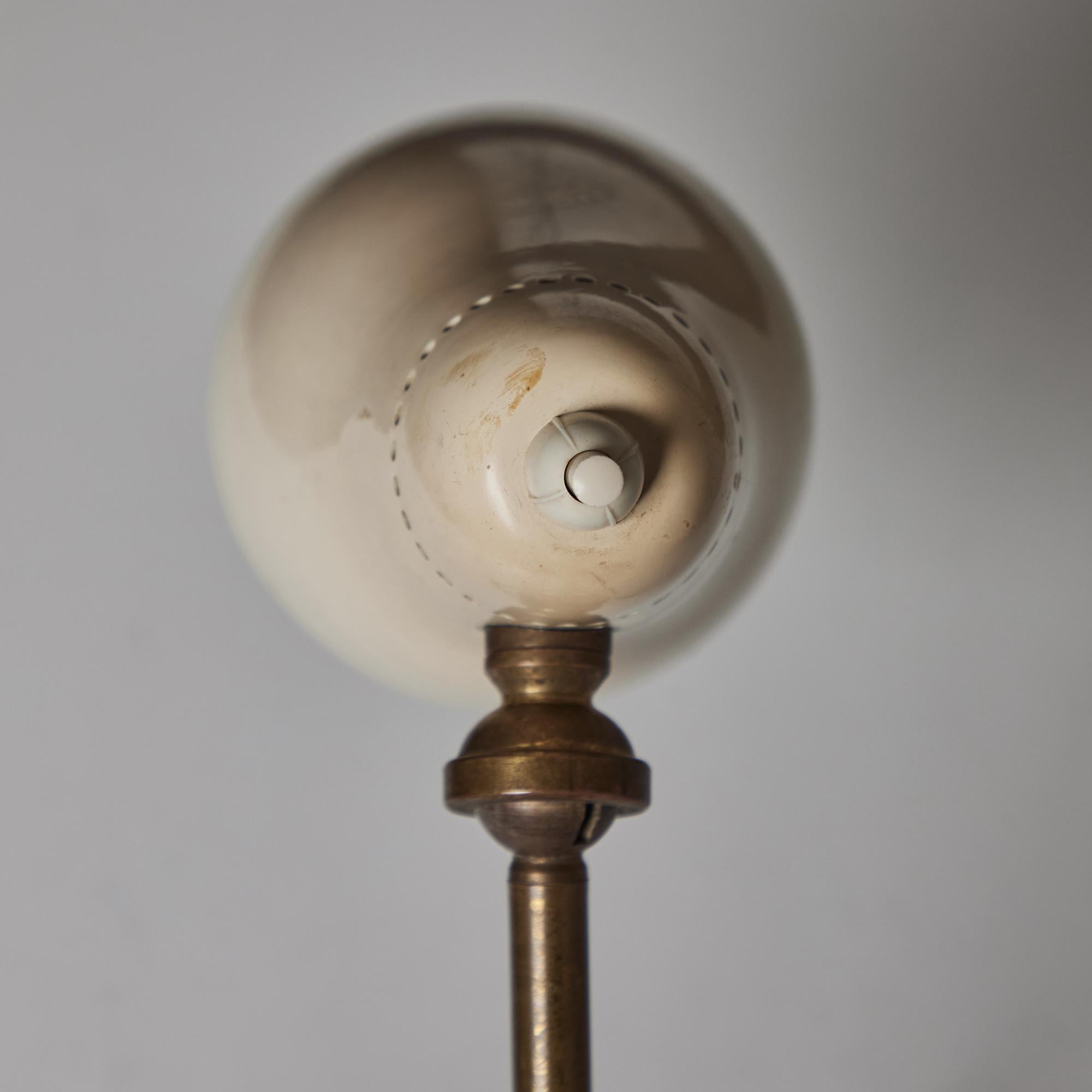 Giuseppe Ostuni, Modell #215 'Ochetta' Wand- oder Tischlampe aus Metall und Messing für O-Luce im Angebot 9