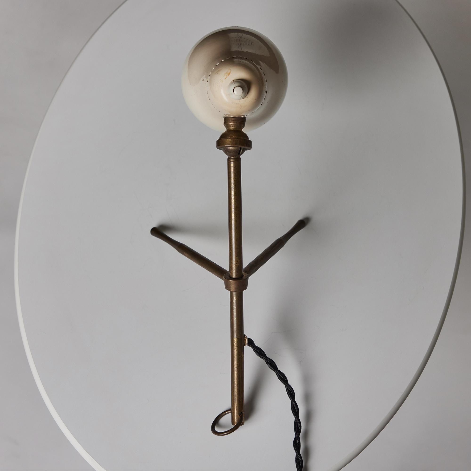 Giuseppe Ostuni, Modell #215 'Ochetta' Wand- oder Tischlampe aus Metall und Messing für O-Luce im Angebot 10