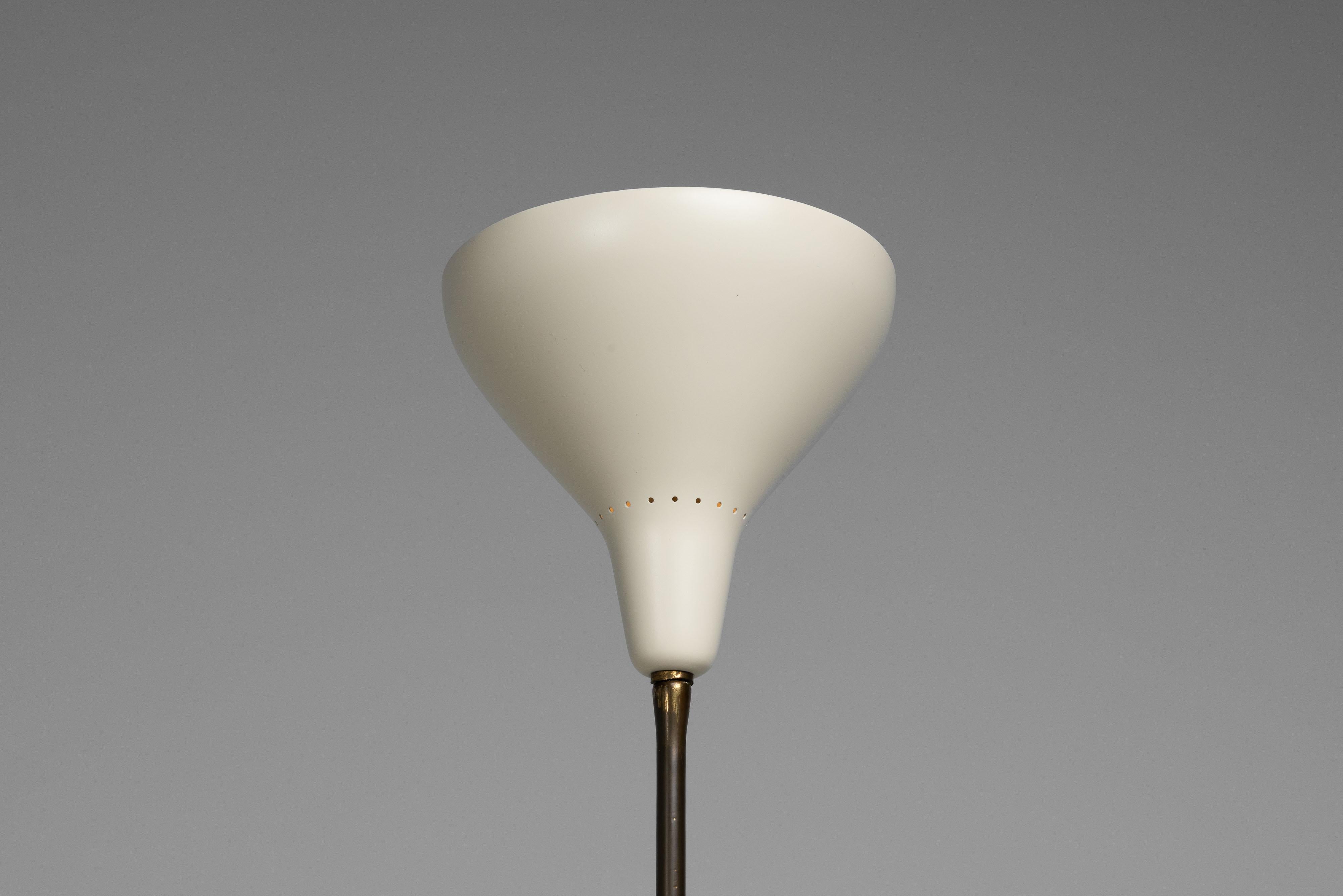 Lampadaire Giuseppe Ostuni modèle 339 Oluce Italie 1955 en vente 7