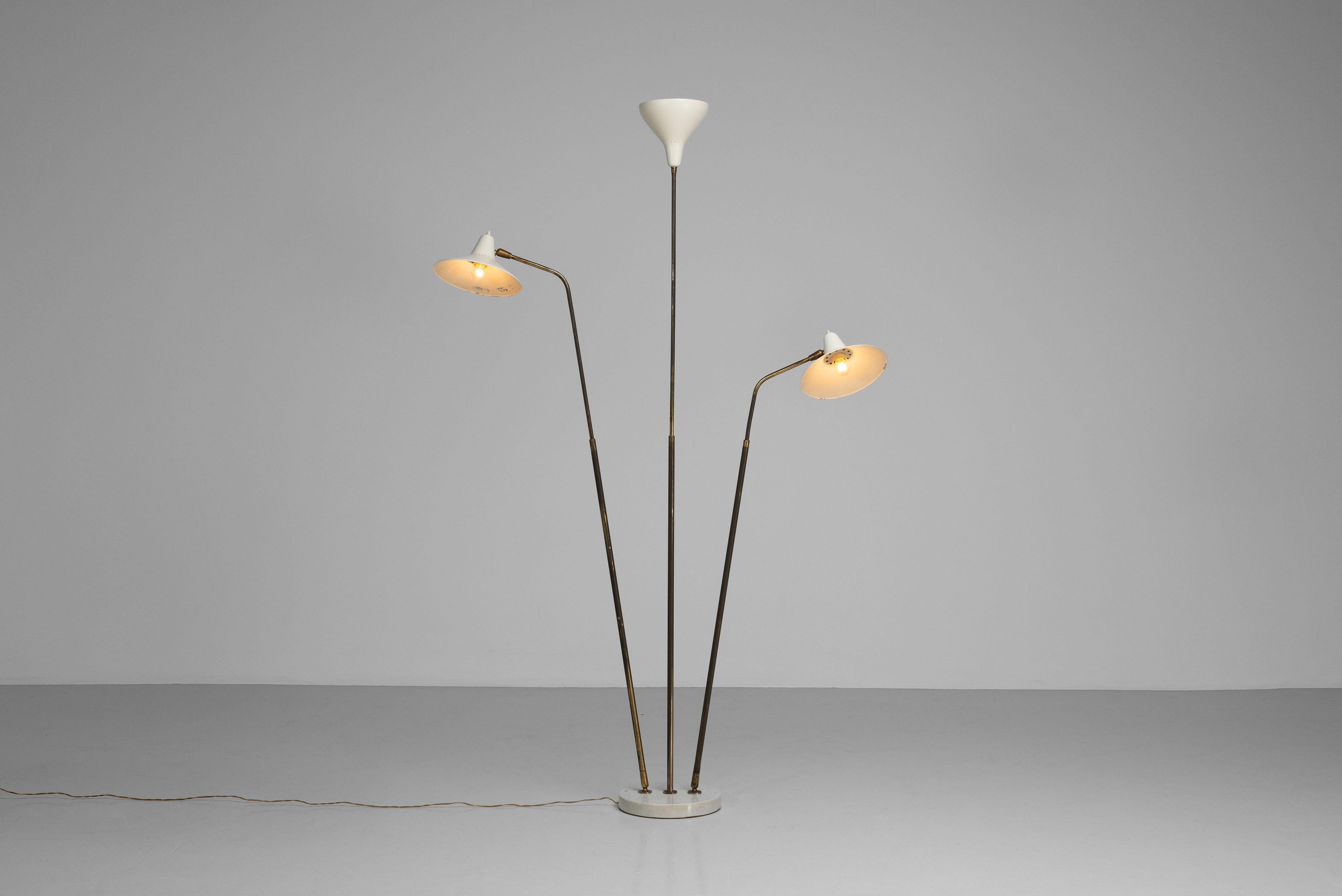 Lampadaire Giuseppe Ostuni modèle 339 Oluce Italie 1955 en vente 1