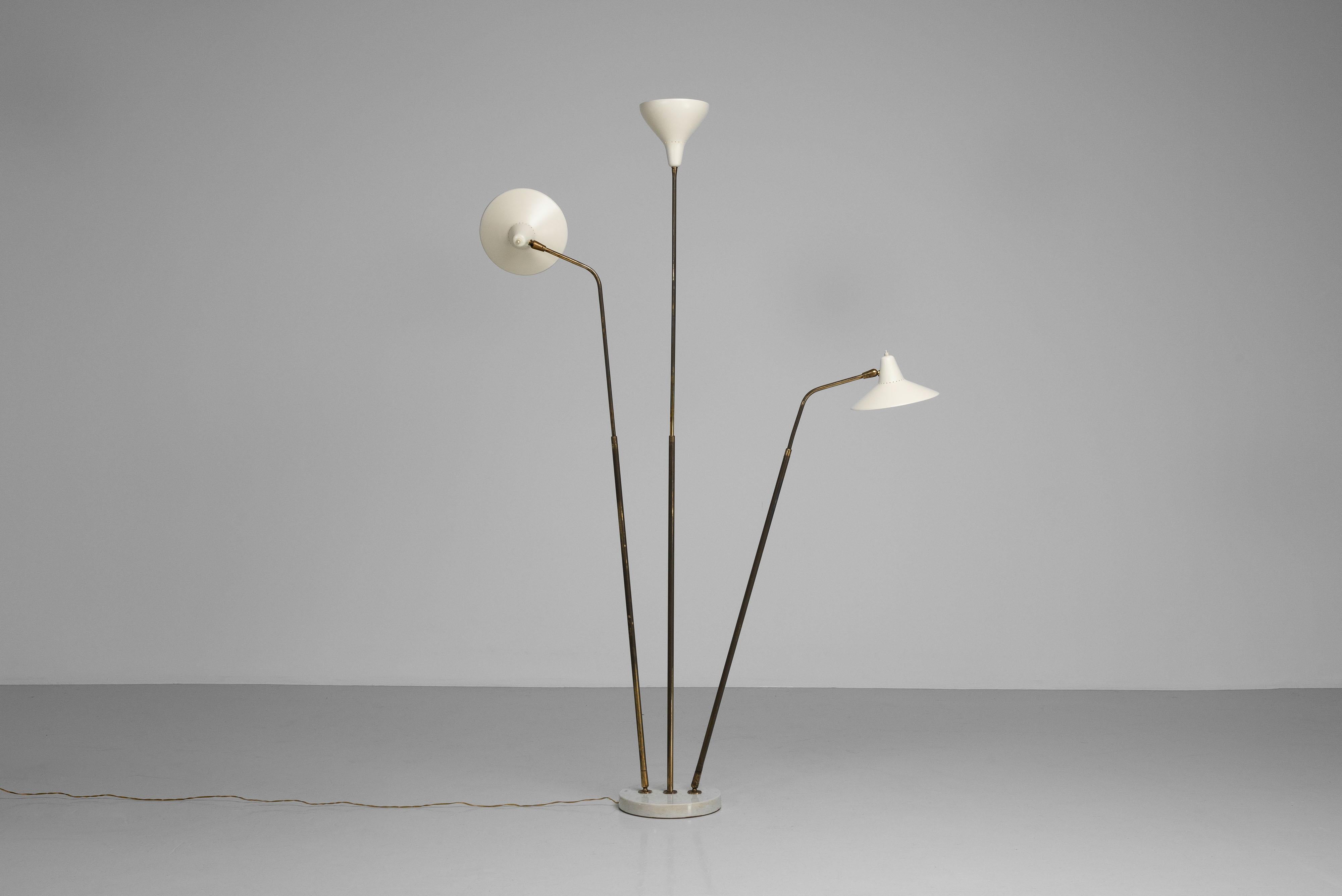 Lampadaire Giuseppe Ostuni modèle 339 Oluce Italie 1955 en vente 2