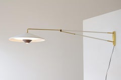 Giuseppe Ostuni, seltene Wandleuchte, verstellbar in allen Positionen von Oluce