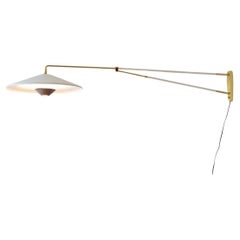 Lampe murale rare Giuseppe Ostuni réglable dans toutes les positions par Oluce