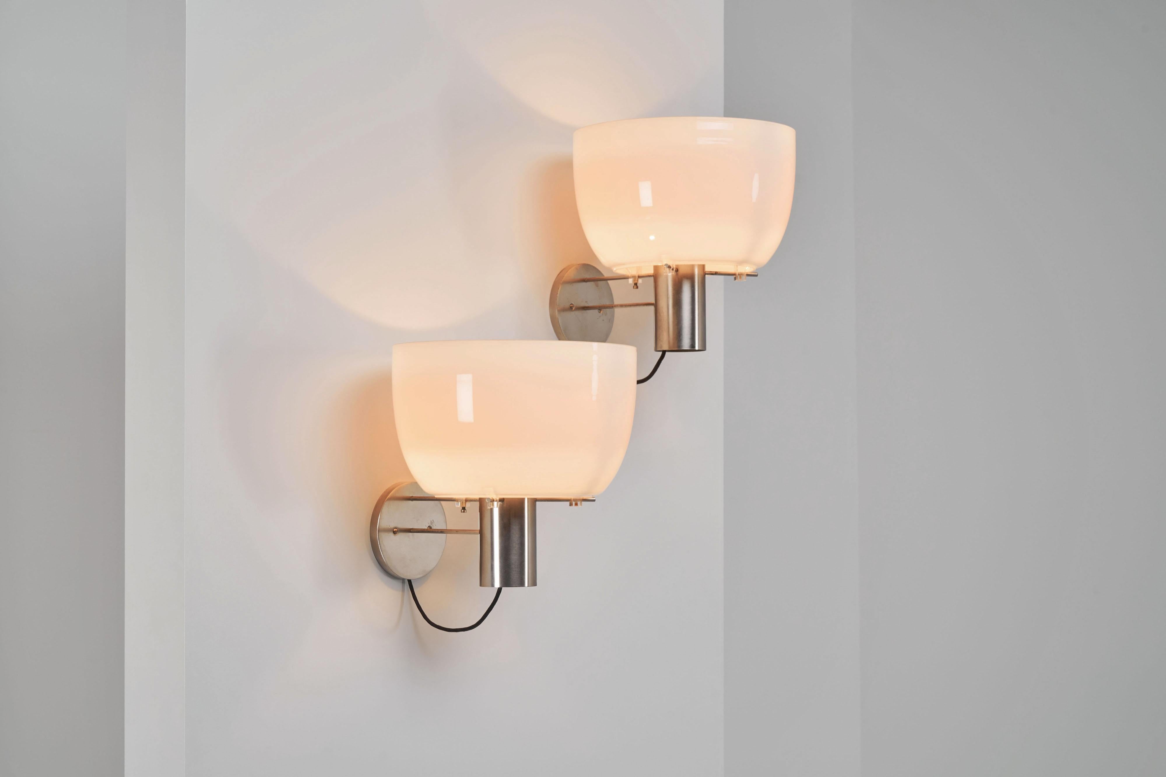 renato wall light