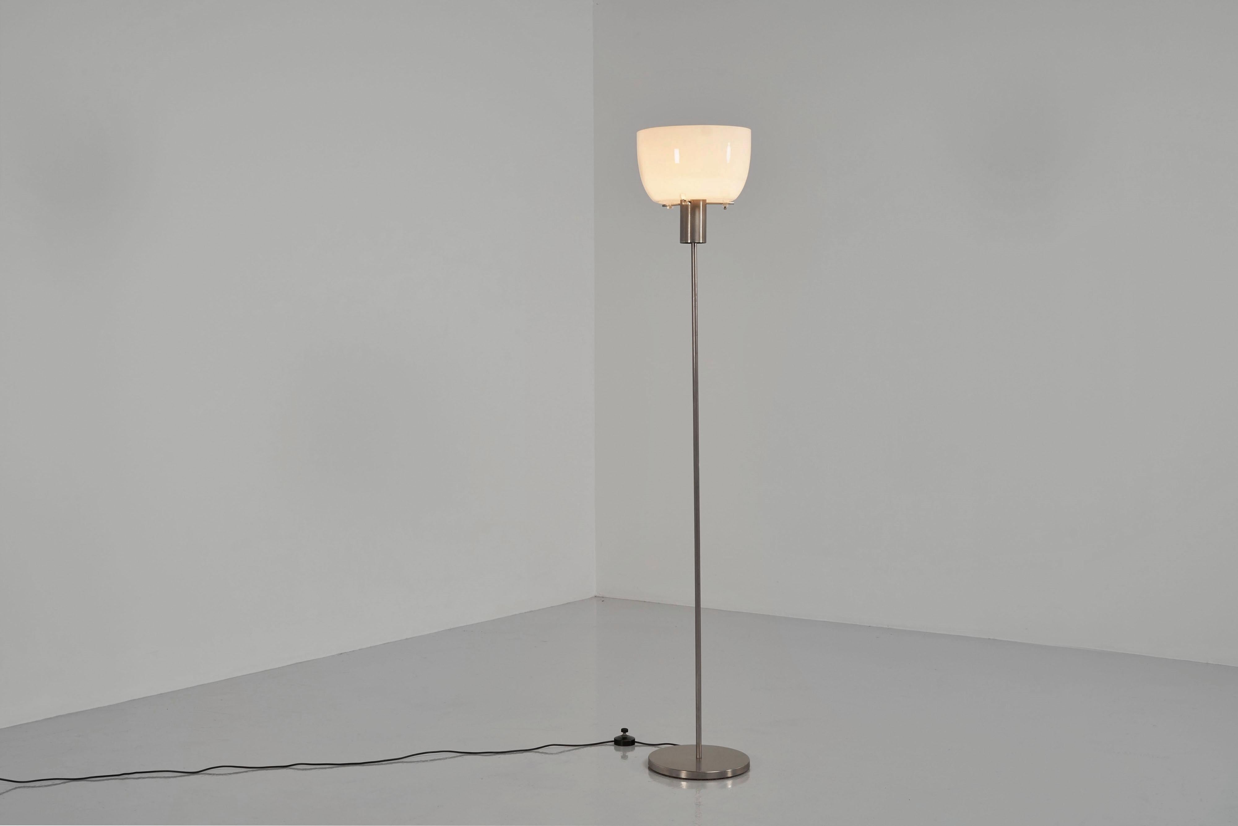 Plated Giuseppe Ostuni Renato Forti 3306 floor lamp Oluce 1955 For Sale