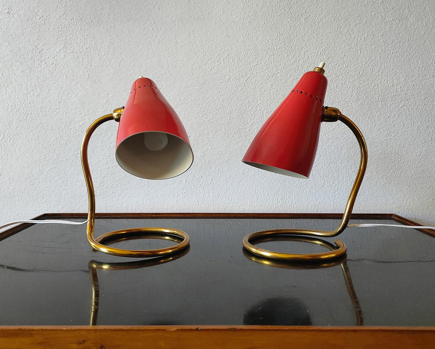 Giuseppe Ostuni, Set aus zwei Tischlampen 214 oder Vipere von O-luce, Italien, 1950er Jahre (Italienisch) im Angebot