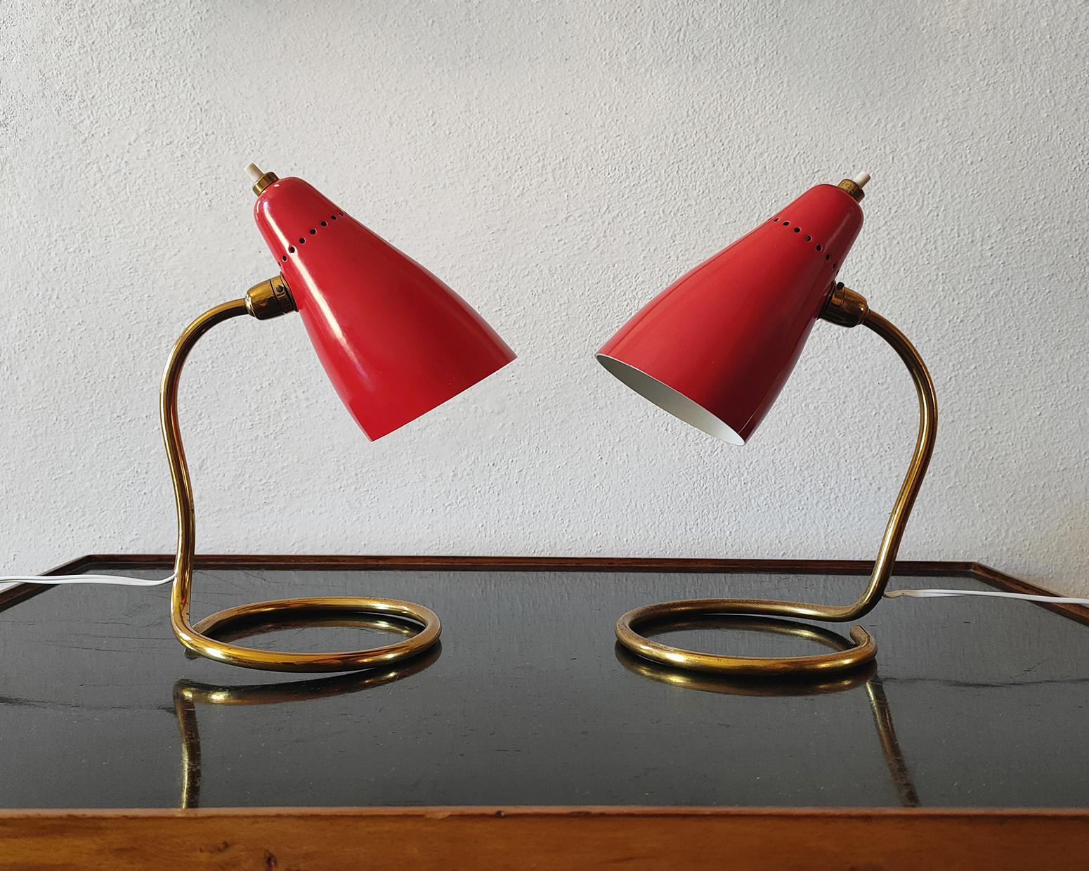 Giuseppe Ostuni, Set aus zwei Tischlampen 214 oder Vipere von O-luce, Italien, 1950er Jahre im Zustand „Gut“ im Angebot in Montecatini Terme, IT