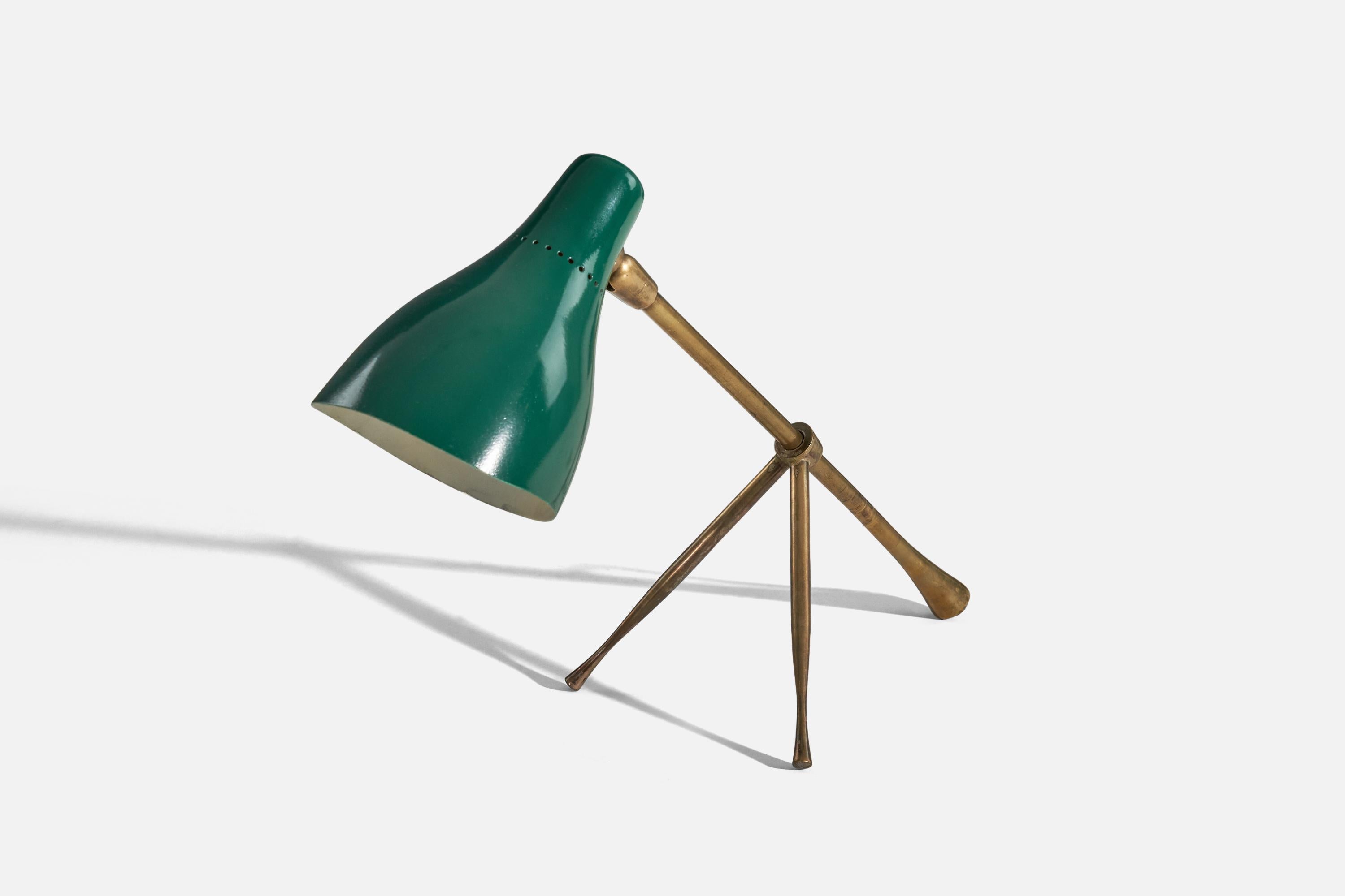 A brass and green-lacquered table lamp designed by Giuseppe Ostuni and produced by O-Luce, Italy, 1950s.