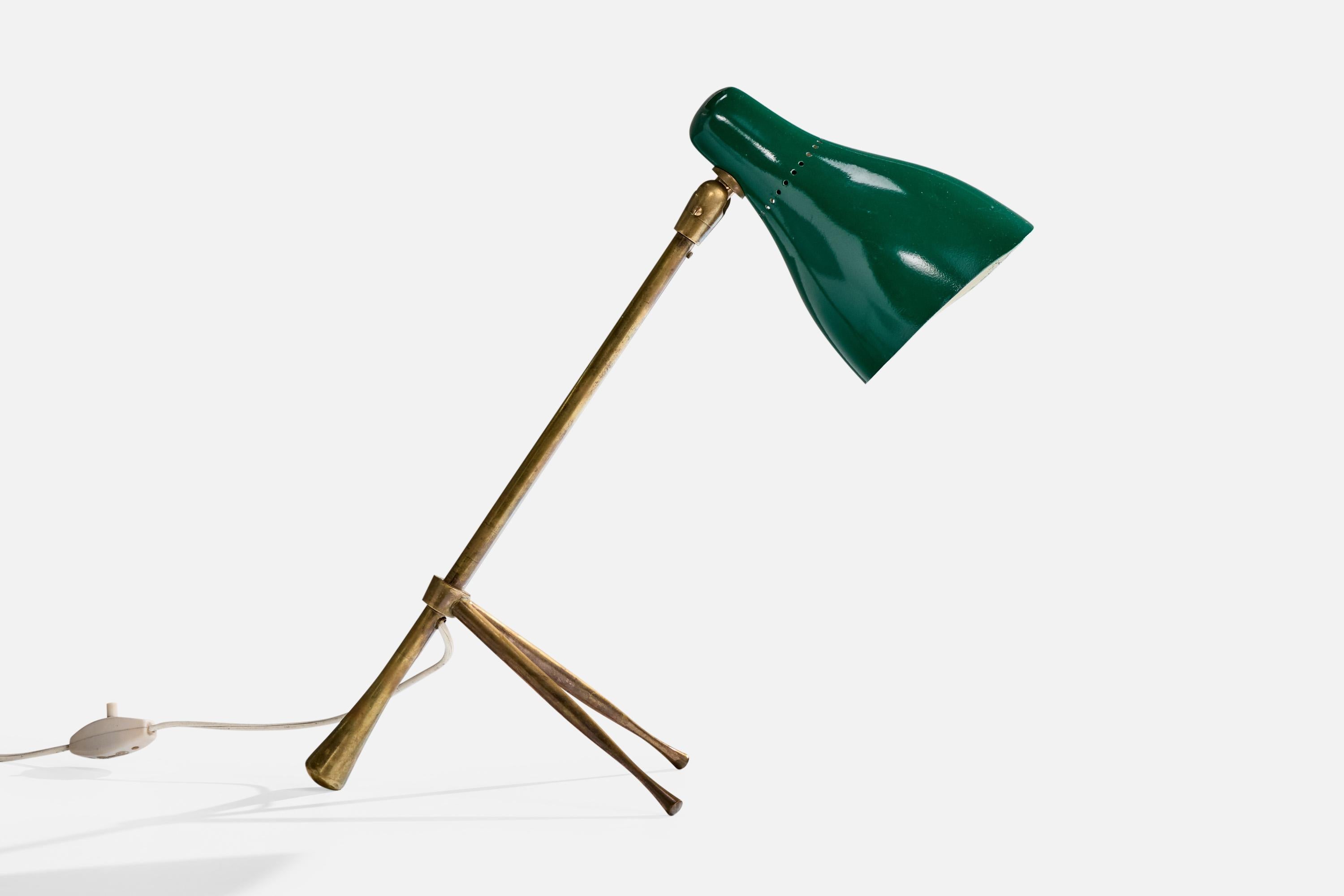 Mid-Century Modern Giuseppe Ostuni, lampe de table, laiton, métal, Italie, années 1950 en vente