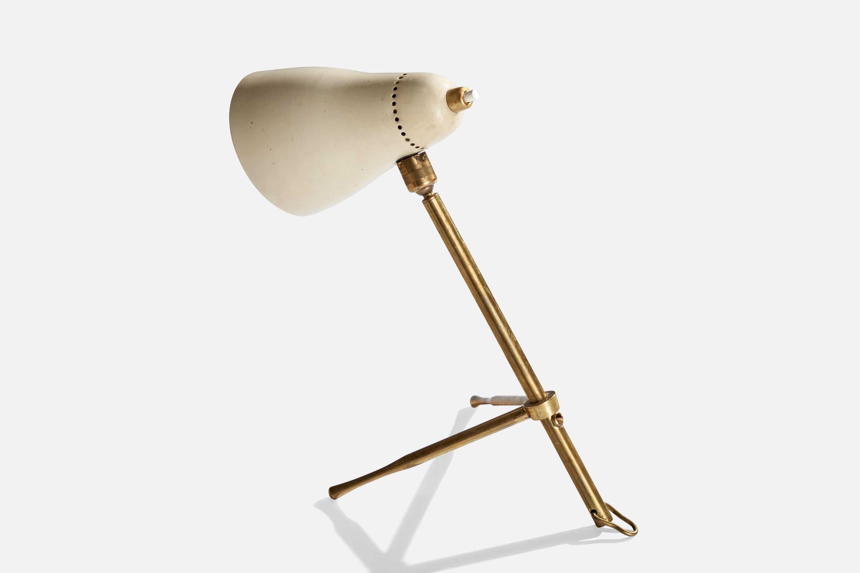 Giuseppe Ostuni, Table Lamp, Brass, Metal, Italy, 1950s In Good Condition For Sale In High Point, NC