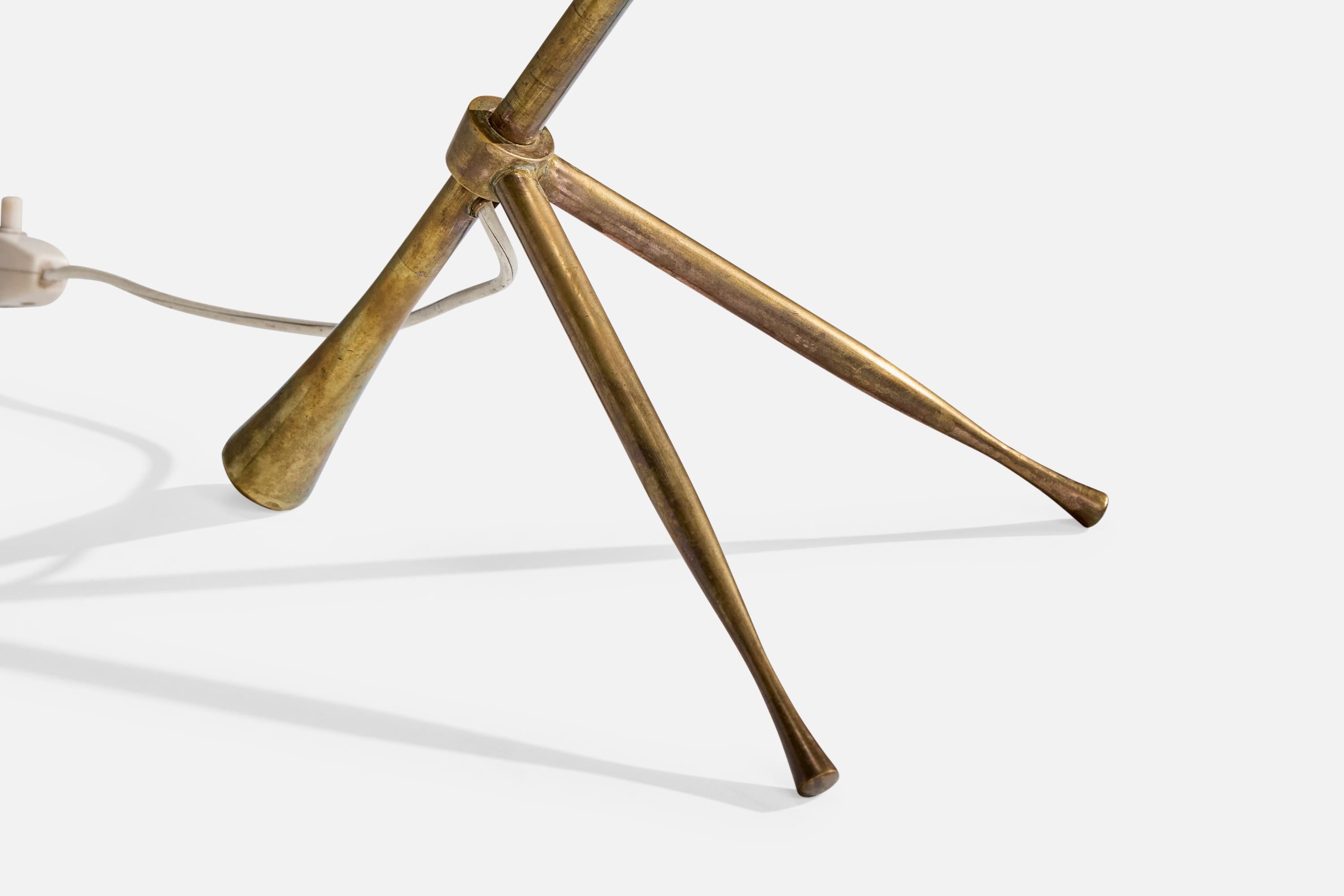 Métal Giuseppe Ostuni, lampe de table, laiton, métal, Italie, années 1950 en vente