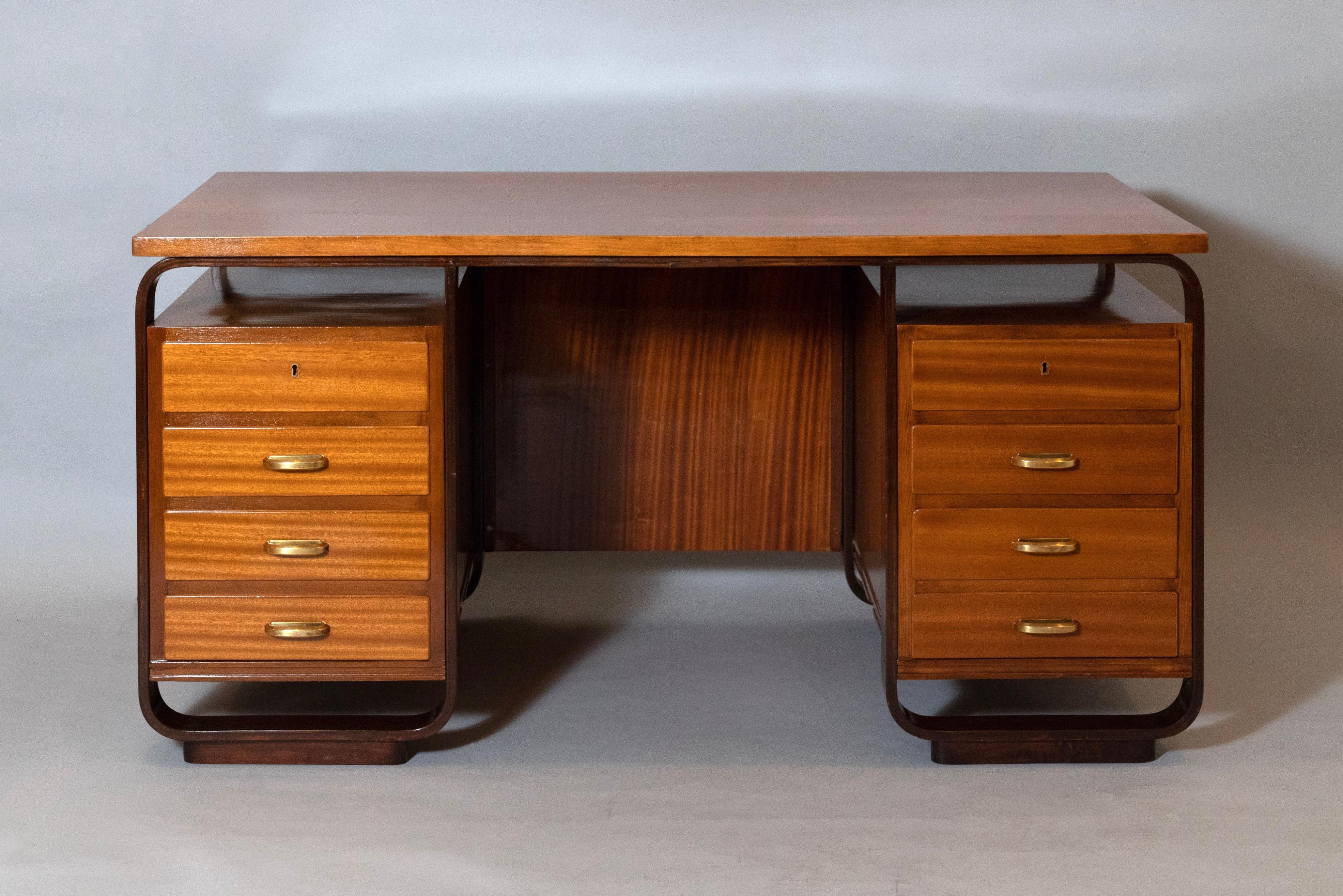 Italian Giuseppe Pagano: Eight Drawer Desk in Fruitwood and Brass, Italy 1940 For Sale