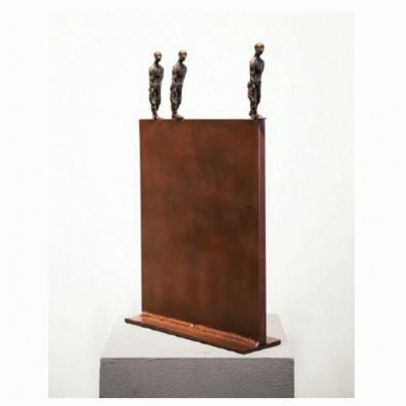 Giuseppe Palumbo Figurative Sculpture - On The Edge ed/50