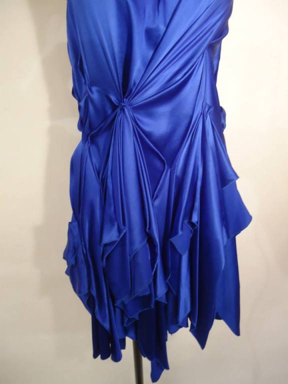 Giuseppe Papini - Robe en soie bleu électrique  Excellent état - En vente à Gazzaniga (BG), IT
