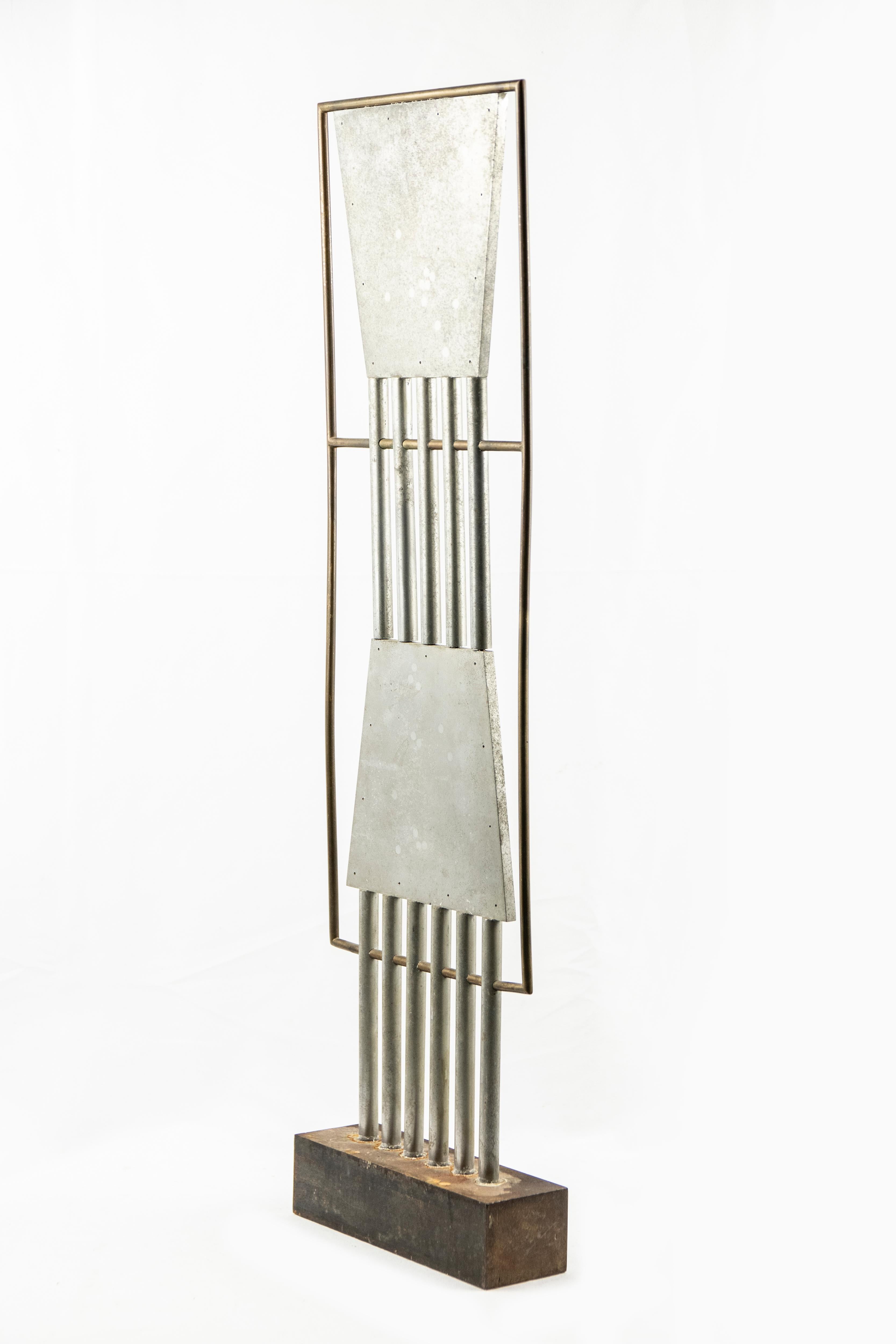 Composizione geometrica - Scultura di Giuseppe Pulvirenti - 1984 in vendita 1