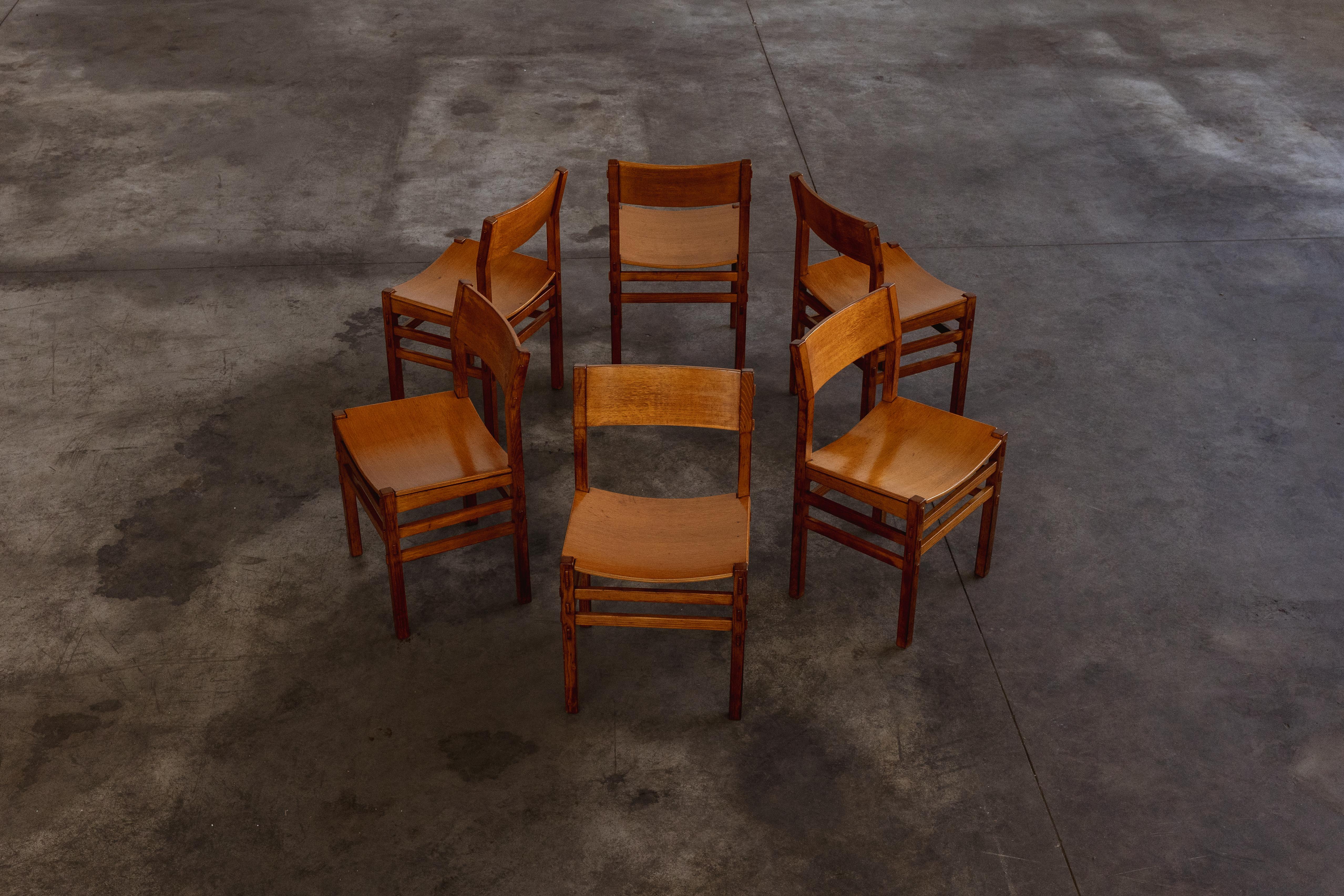 Giuseppe Rivadossi Esszimmerstühle für Officina Rivadossi, 1980, 6er-Set, Giuseppe Rivadossi (Italienisch) im Angebot