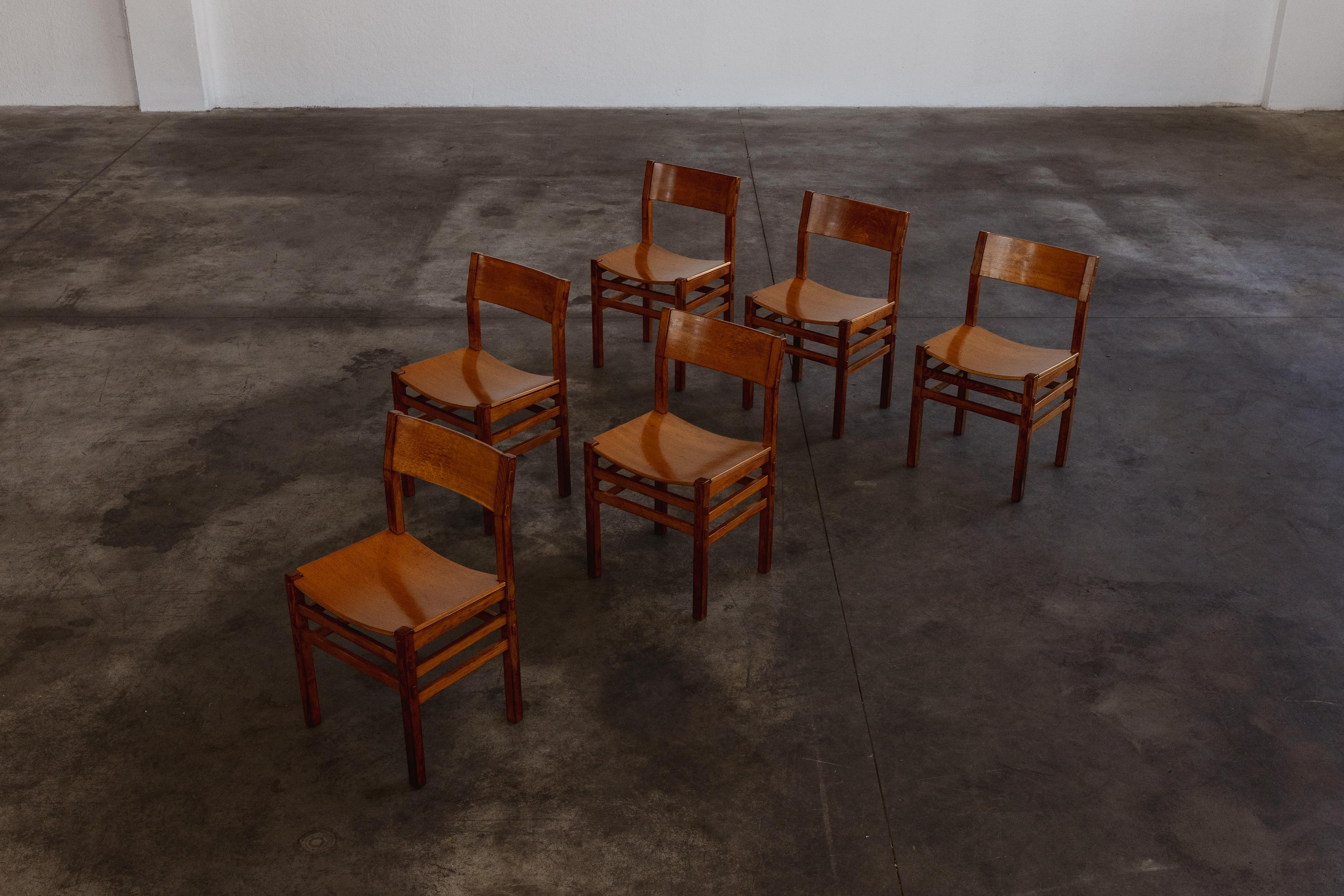 Giuseppe Rivadossi Esszimmerstühle für Officina Rivadossi, 1980, 6er-Set, Giuseppe Rivadossi (Ende des 20. Jahrhunderts) im Angebot