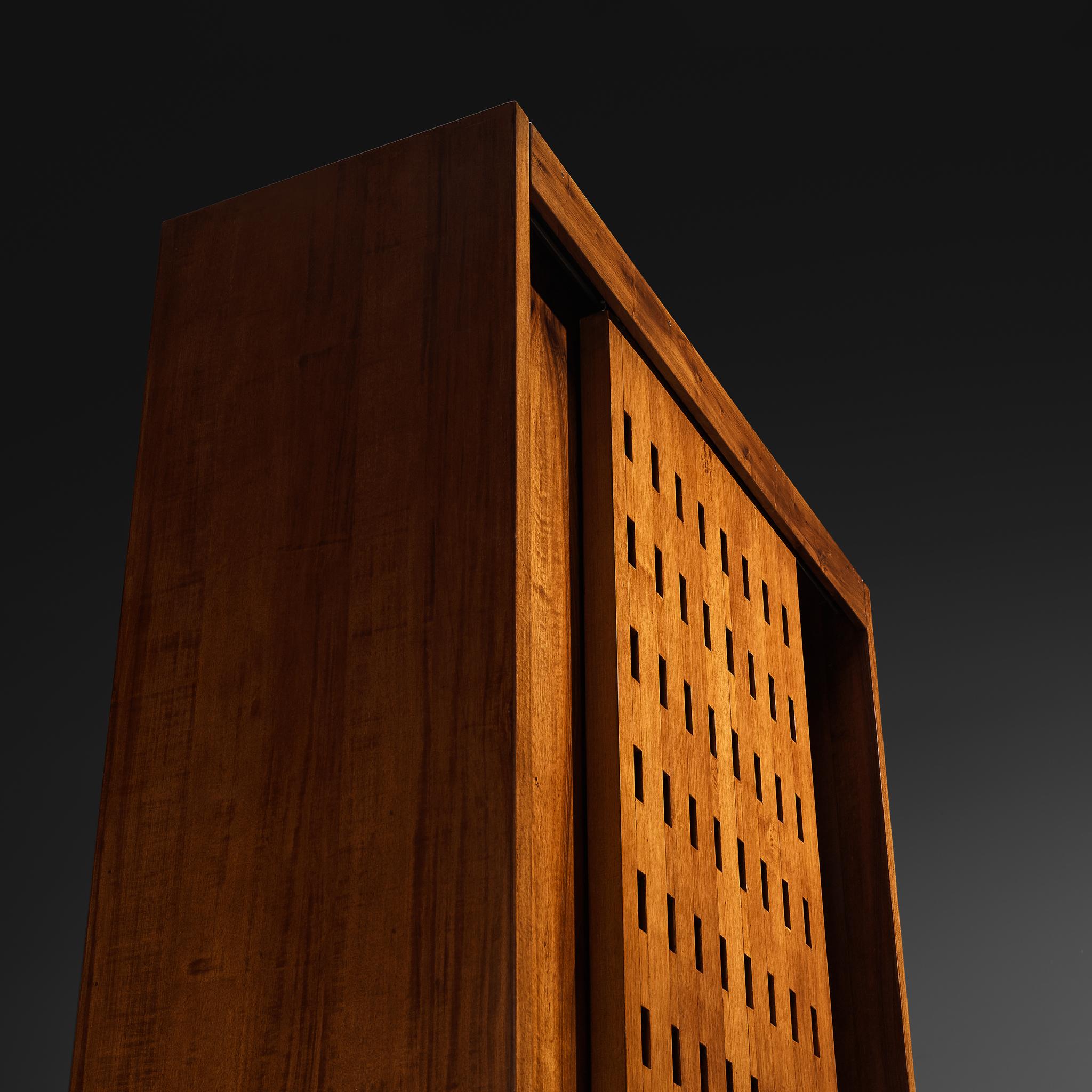 Giuseppe Rivadossi for Officina Rivadossi Bedroom Divider Wardrobe Walnut For Sale 5