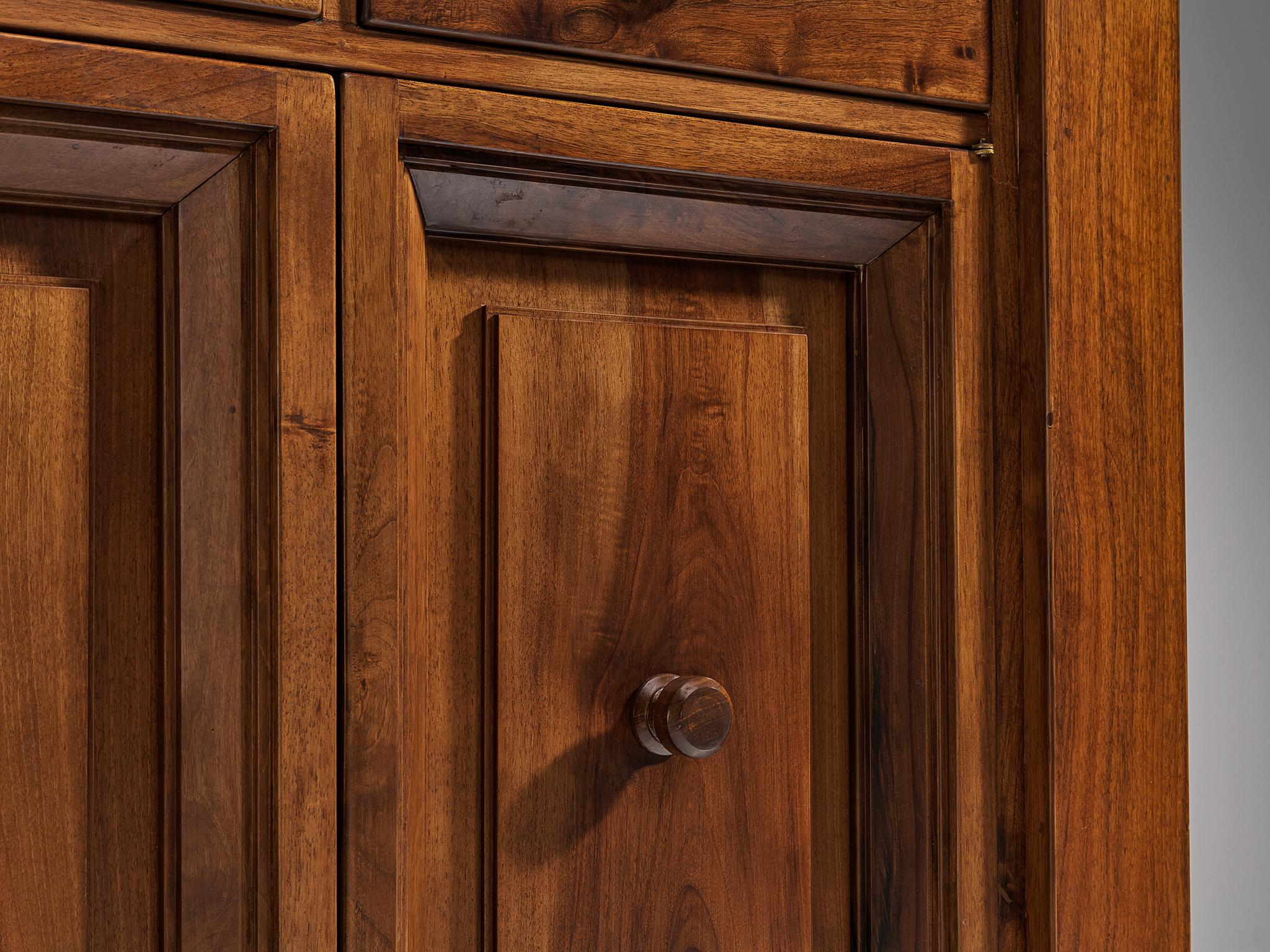 Giuseppe Rivadossi for Officina Rivadossi Cabinet in Walnut In Good Condition In Waalwijk, NL
