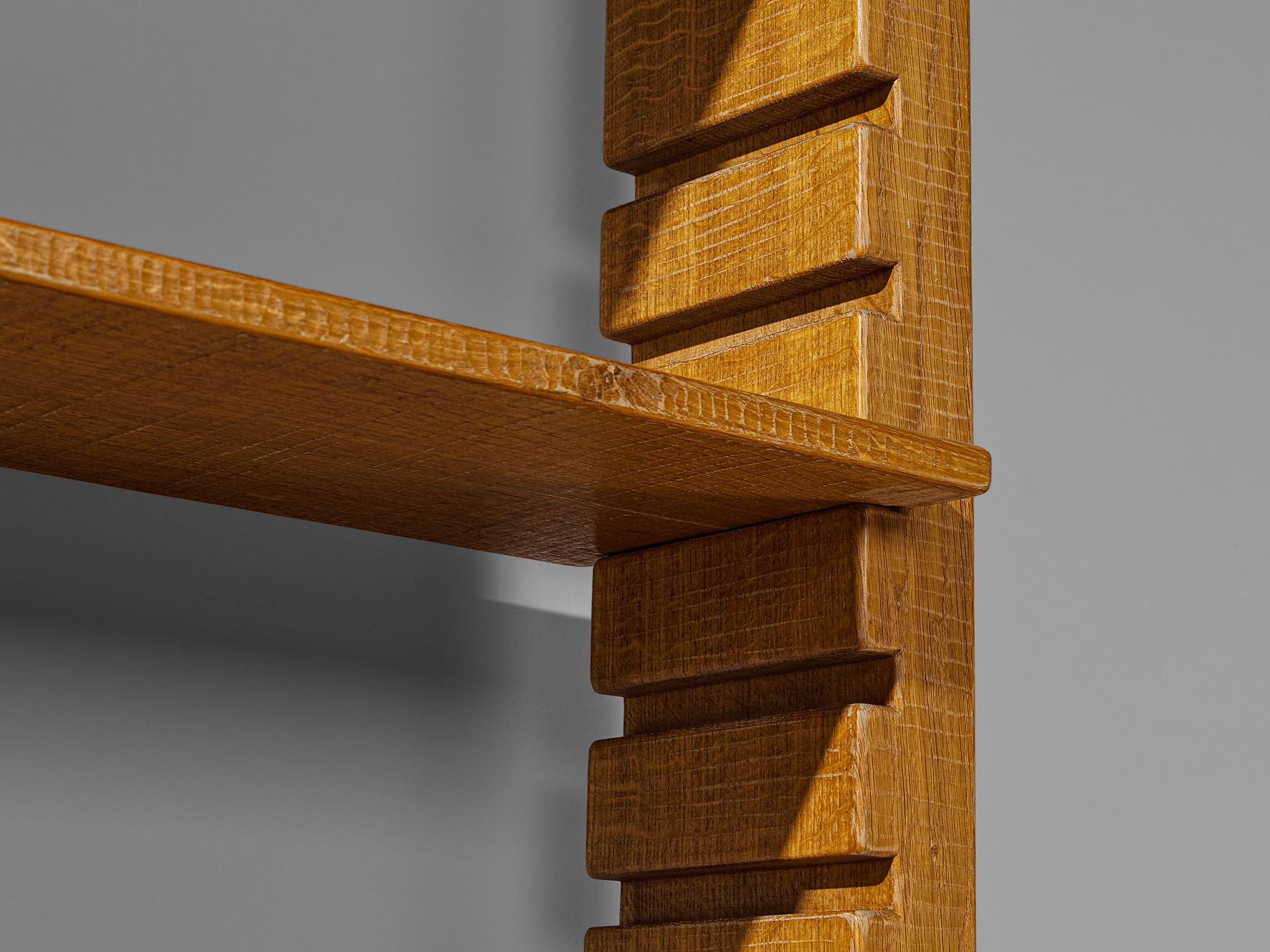 Quercia Giuseppe Rivadossi per Officina Rivadossi Credenza con ripiani in Oak in vendita