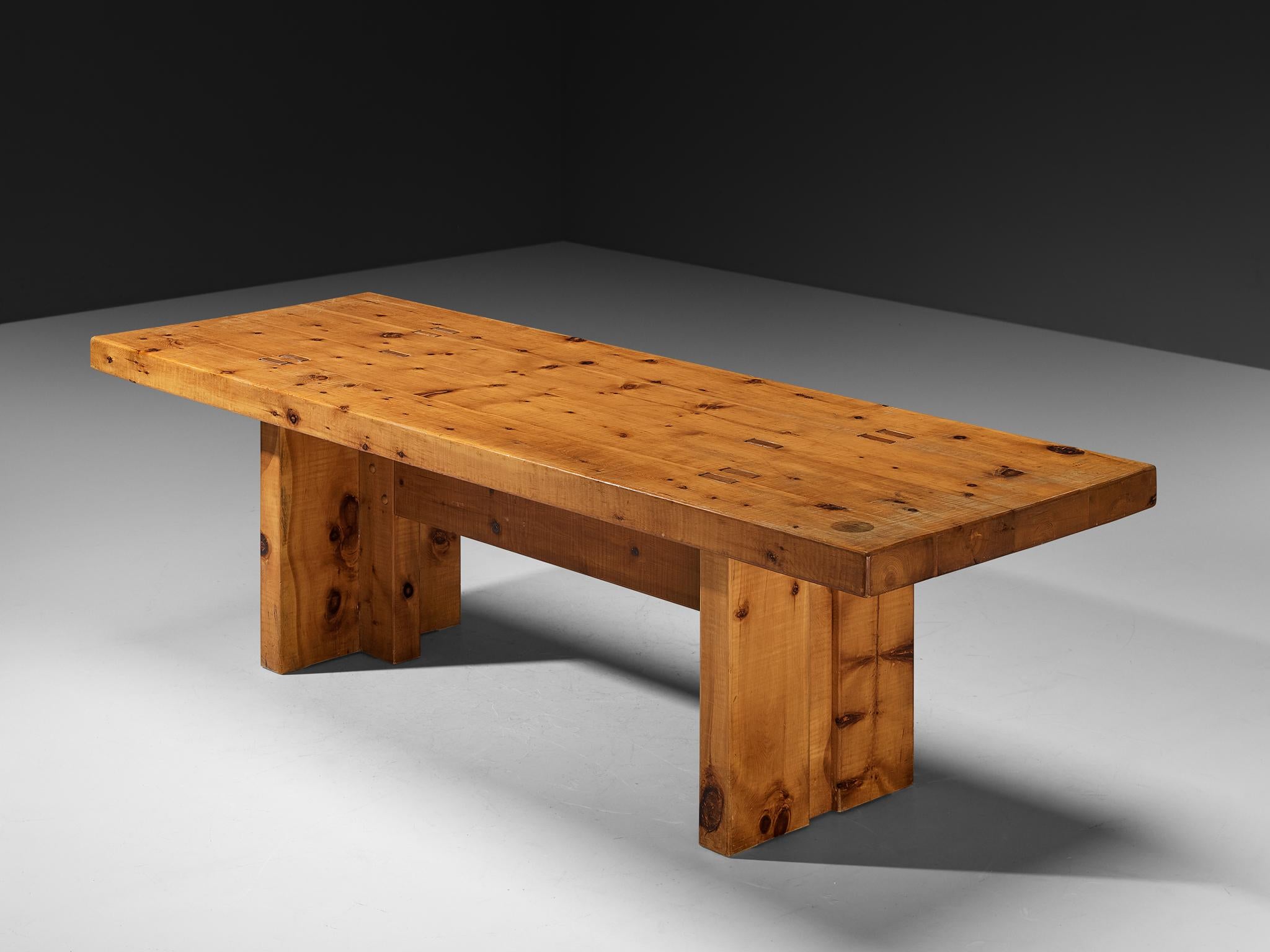 Giuseppe Rivadossi for Officina Rivadossi, dining table, pine, Italy, 1980s

Giuseppe Rivadossi once again proves his great eye for materialization and technicality this table is exemplary for. The table is architecturally built based on the