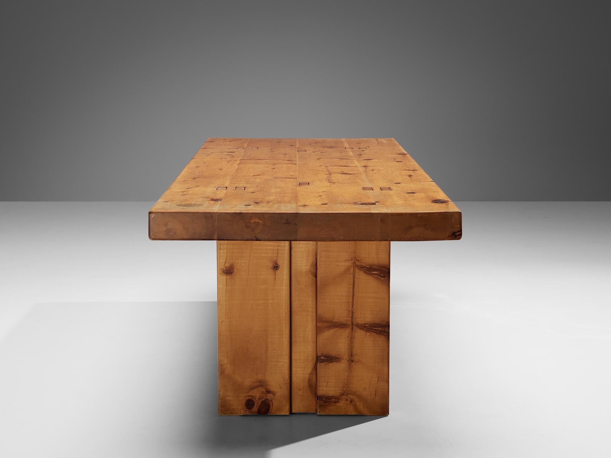 Italian Giuseppe Rivadossi for Officina Rivadossi Large Dining Table in Pine  For Sale