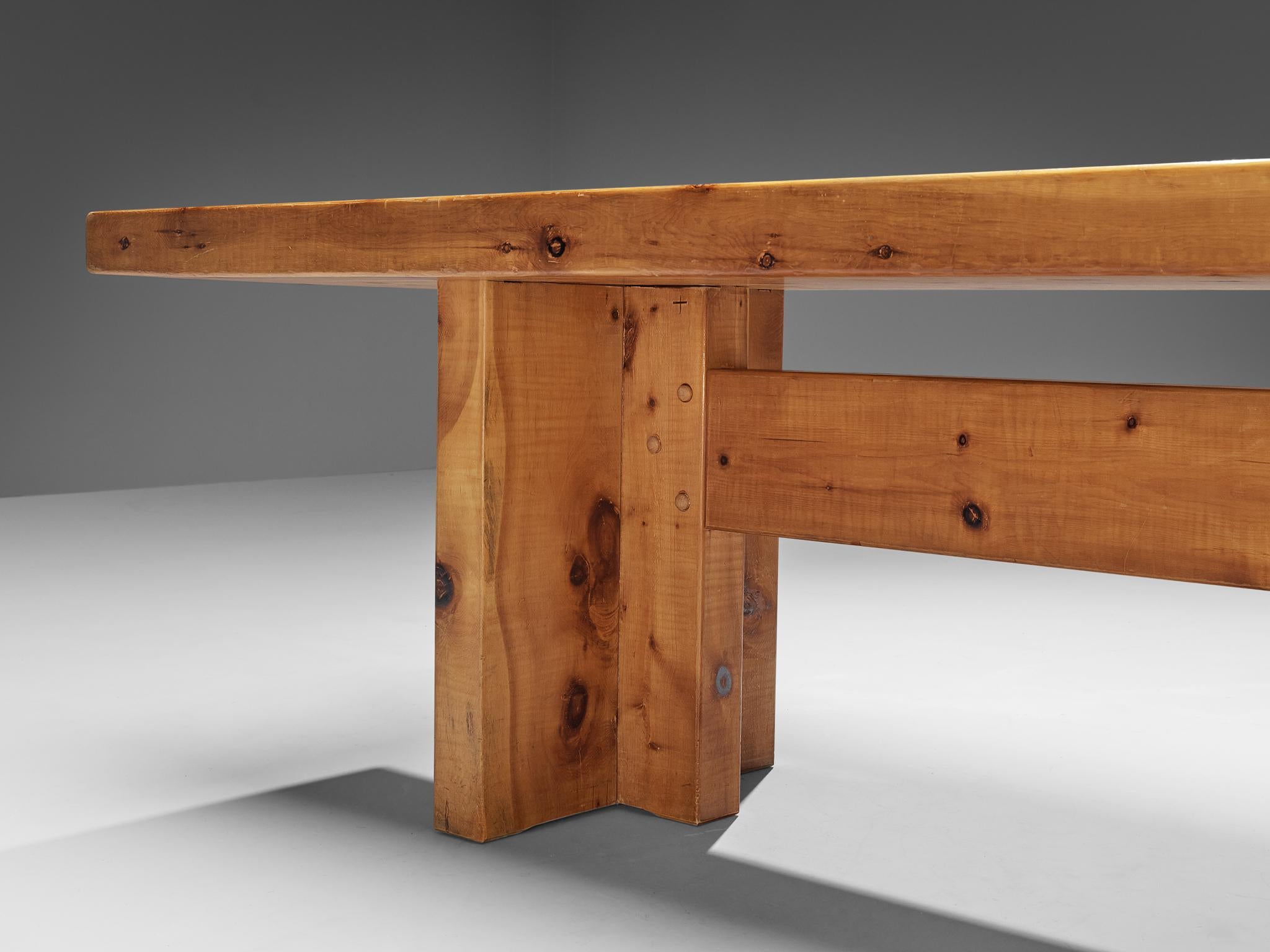 Late 20th Century Giuseppe Rivadossi for Officina Rivadossi Large Dining Table in Pine  For Sale