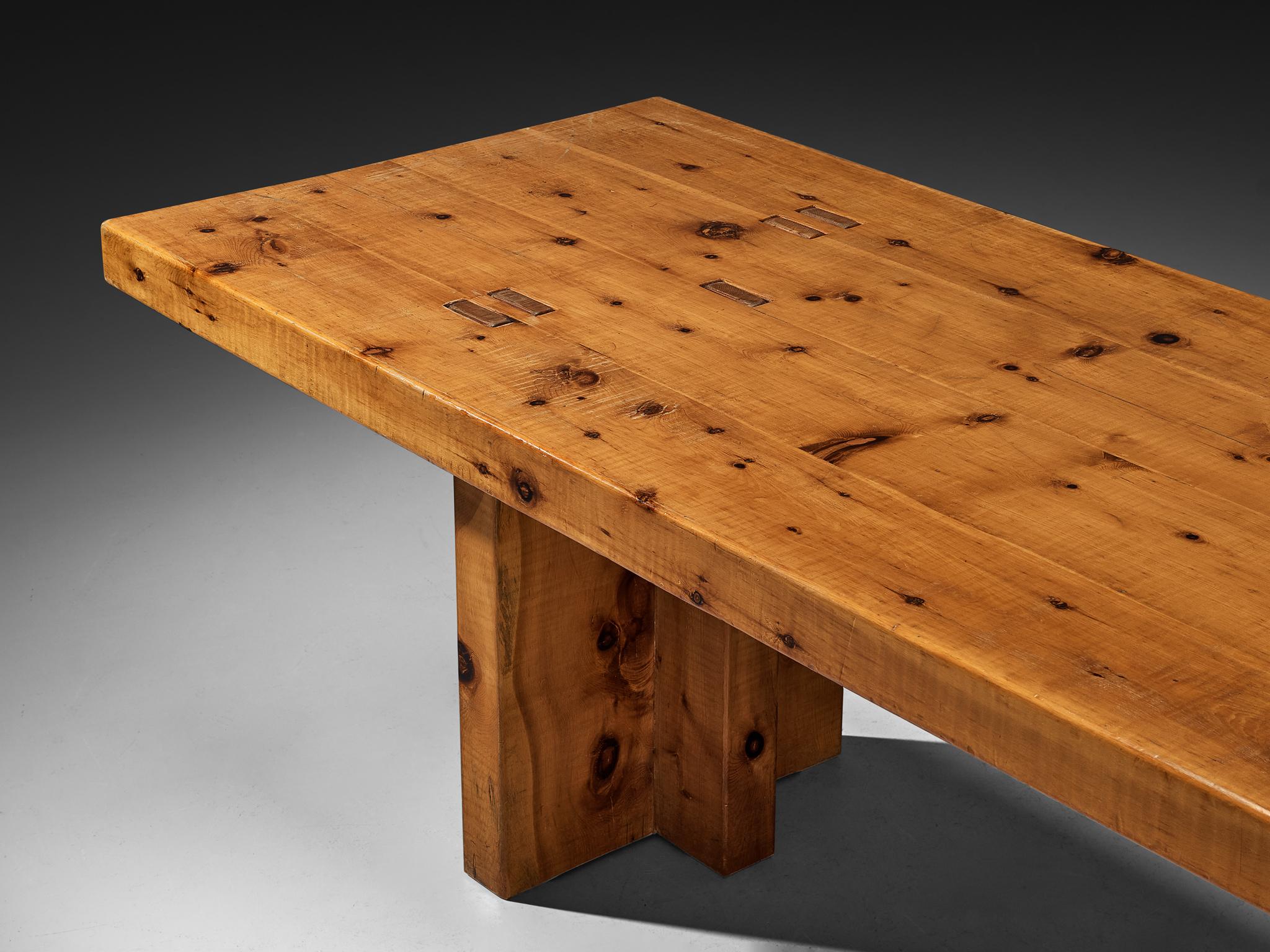 Giuseppe Rivadossi for Officina Rivadossi Large Dining Table in Pine For Sale 2