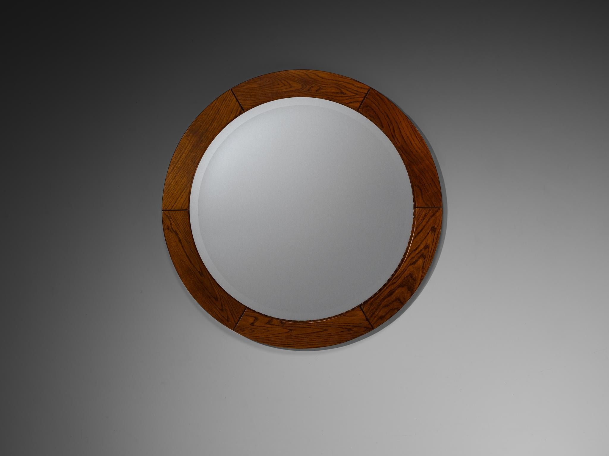 Italian Giuseppe Rivadossi for Officina Rivadossi Round Mirror with Oak Frame For Sale