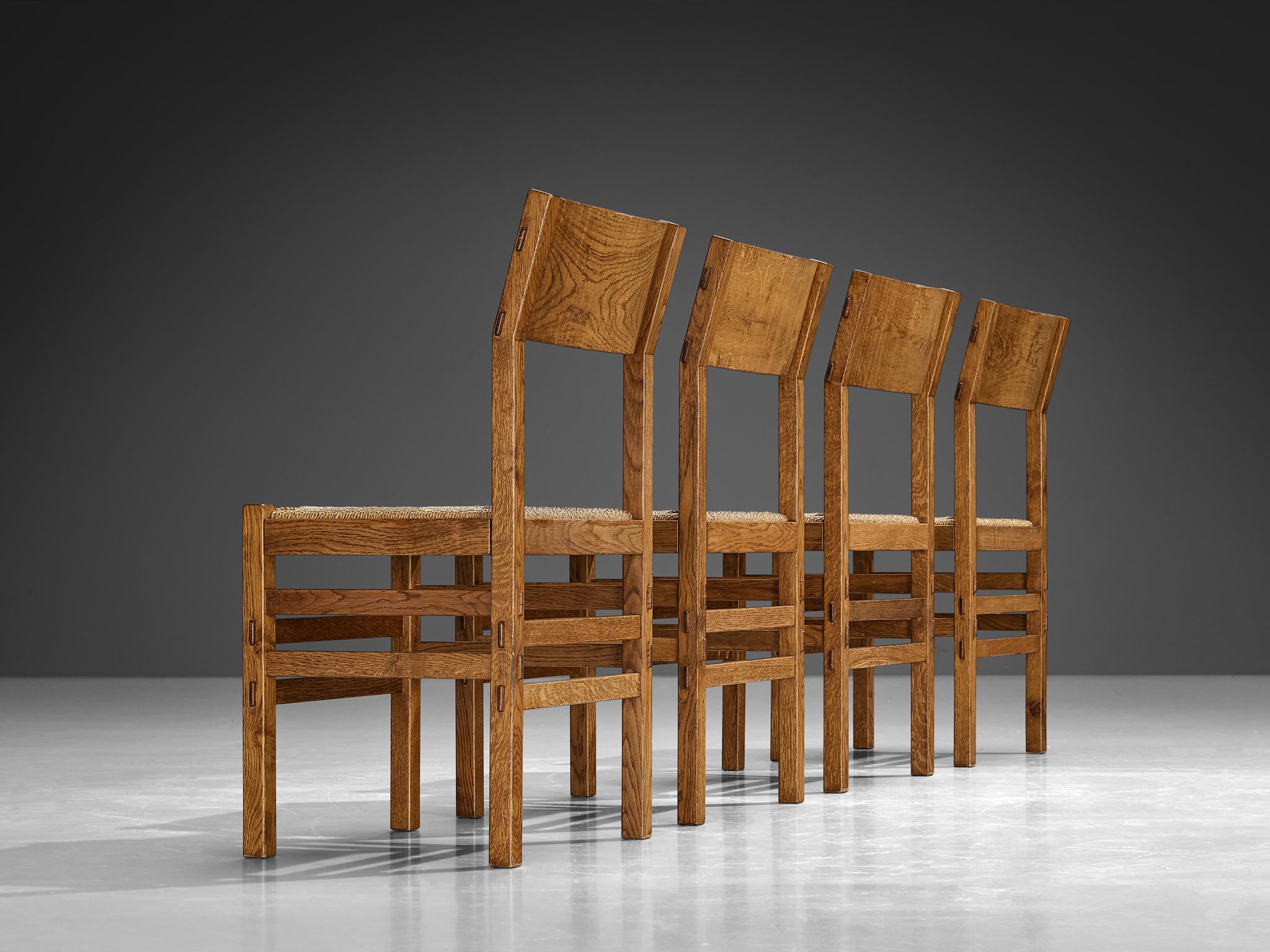 Chêne Giuseppe Rivadossi pour Officina Rivadossi Ensemble de quatre chaises de salle à manger en Oak  en vente