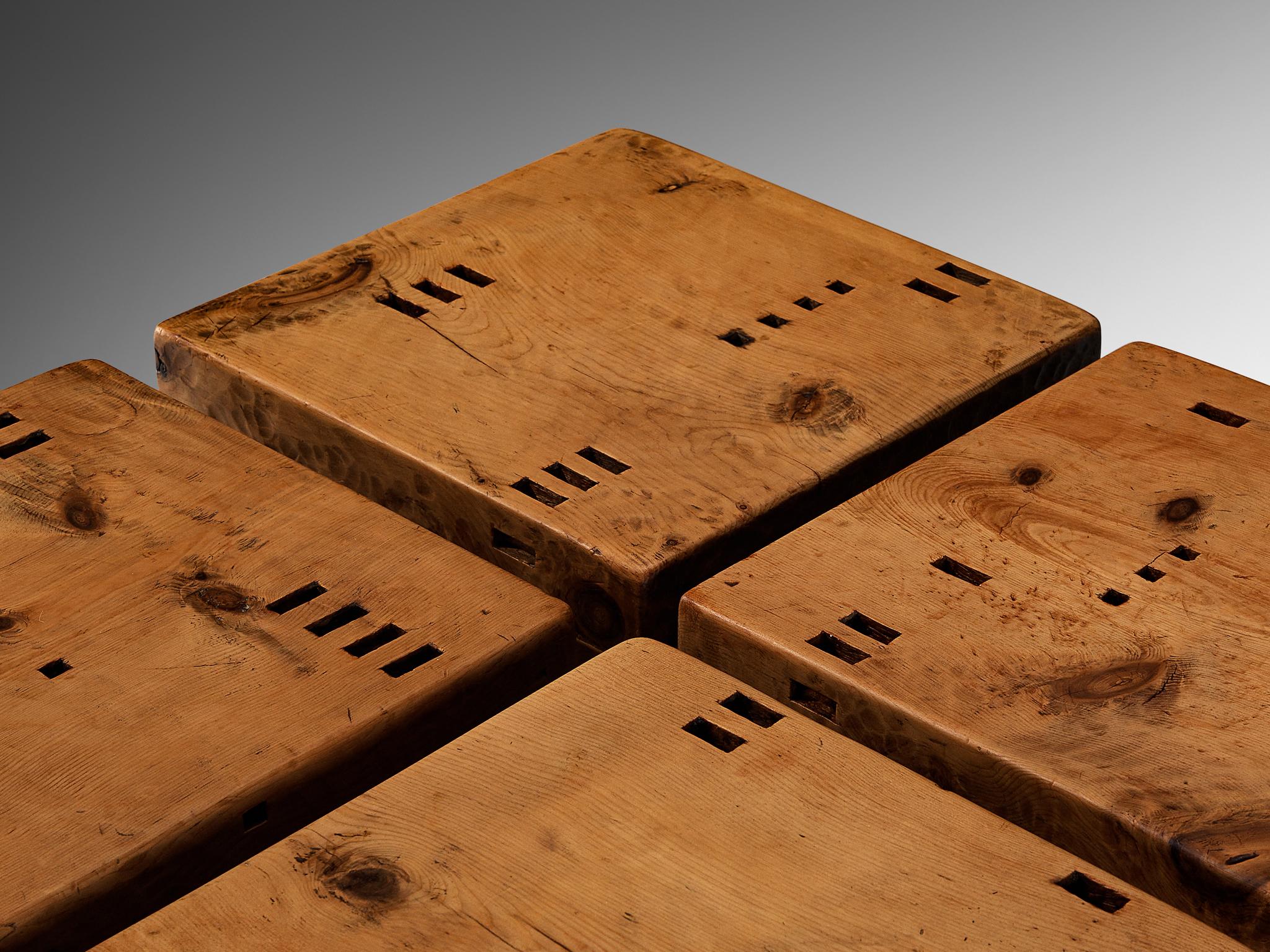 Giuseppe Rivadossi for Officina Rivadossi Unique Side Table Cubes in Pine In Good Condition For Sale In Waalwijk, NL