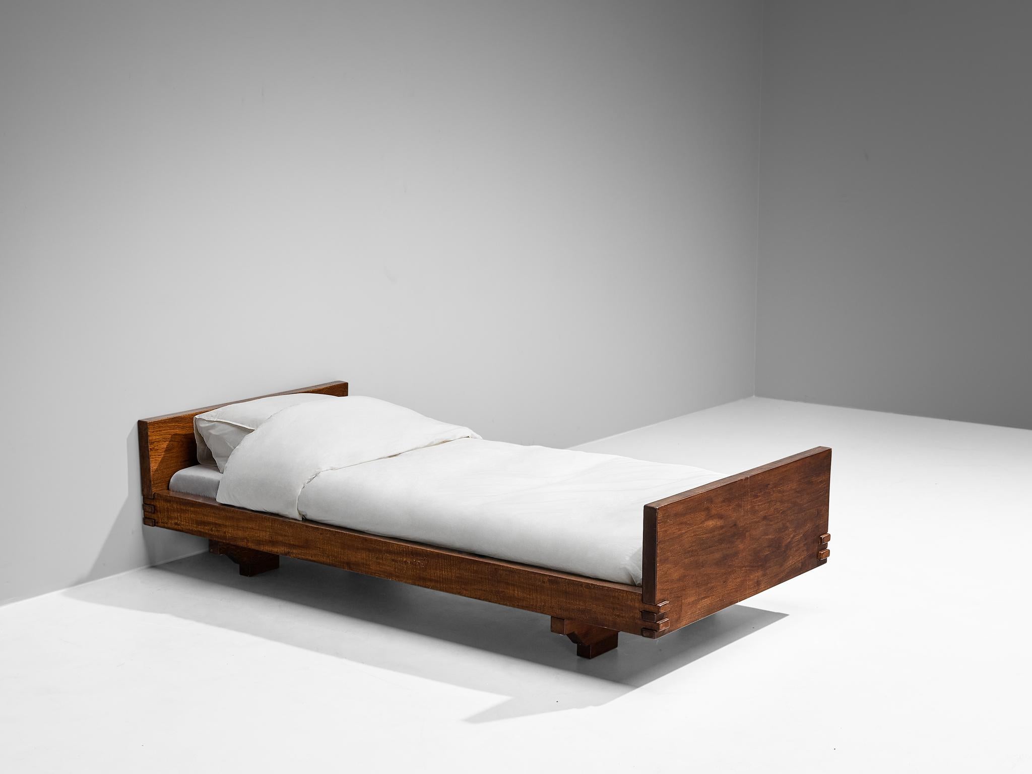 Giuseppe Rivadossi for Officina Rivadossi, bed or daybed, walnut, oak, Italy, 1980s

Giuseppe Rivadossi once again proves his great eye for materialization and technicality this bed is exemplary for. The bed is constructed using wooden panels