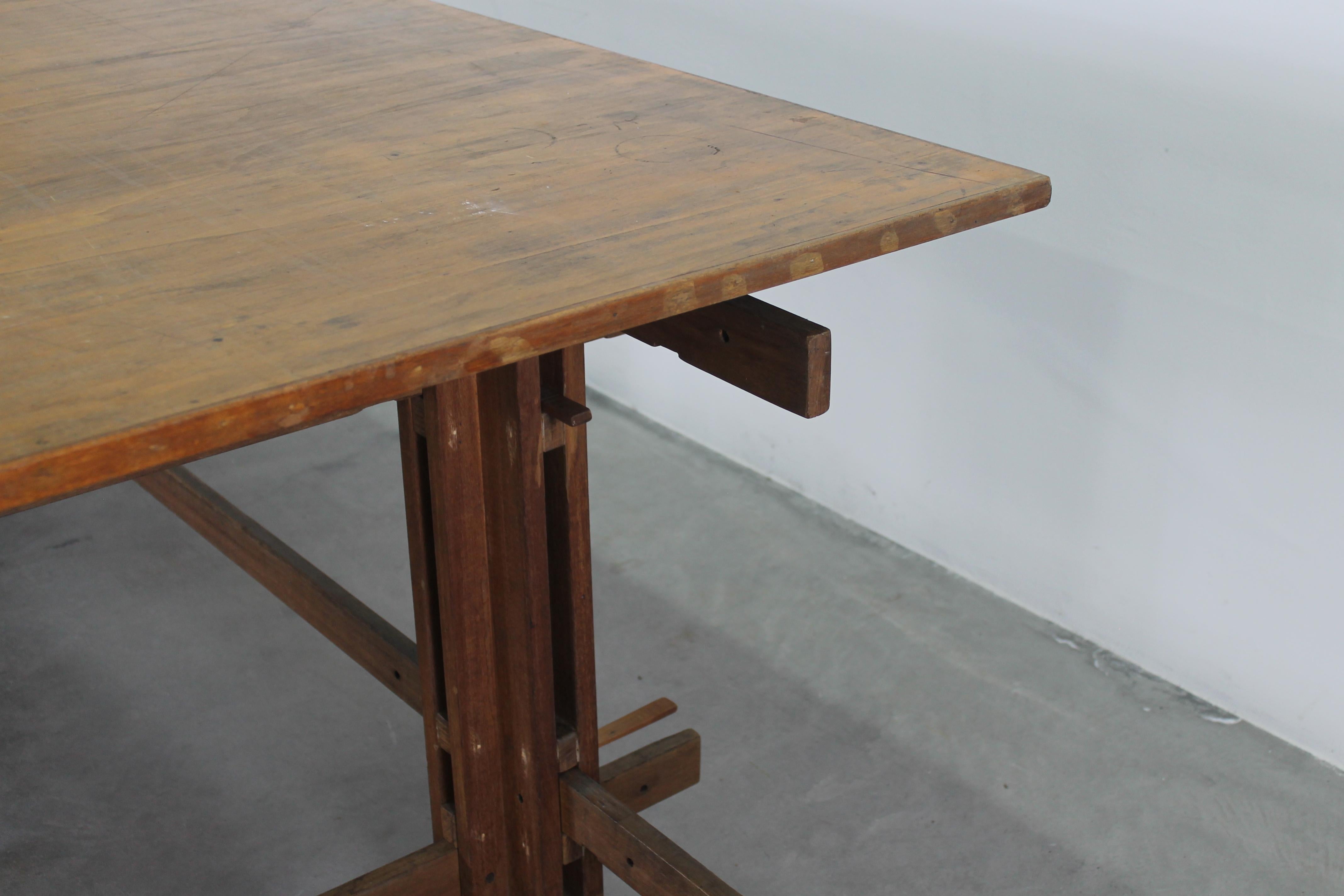 Late 20th Century Giuseppe Rivadossi High Table in Oak Wood by Officina Rivadossi 1970s For Sale