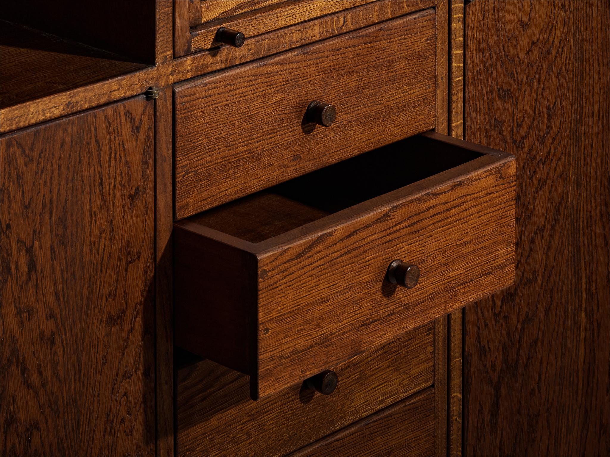 Libreria o pensile Giuseppe Rivadossi in Oak in vendita 2