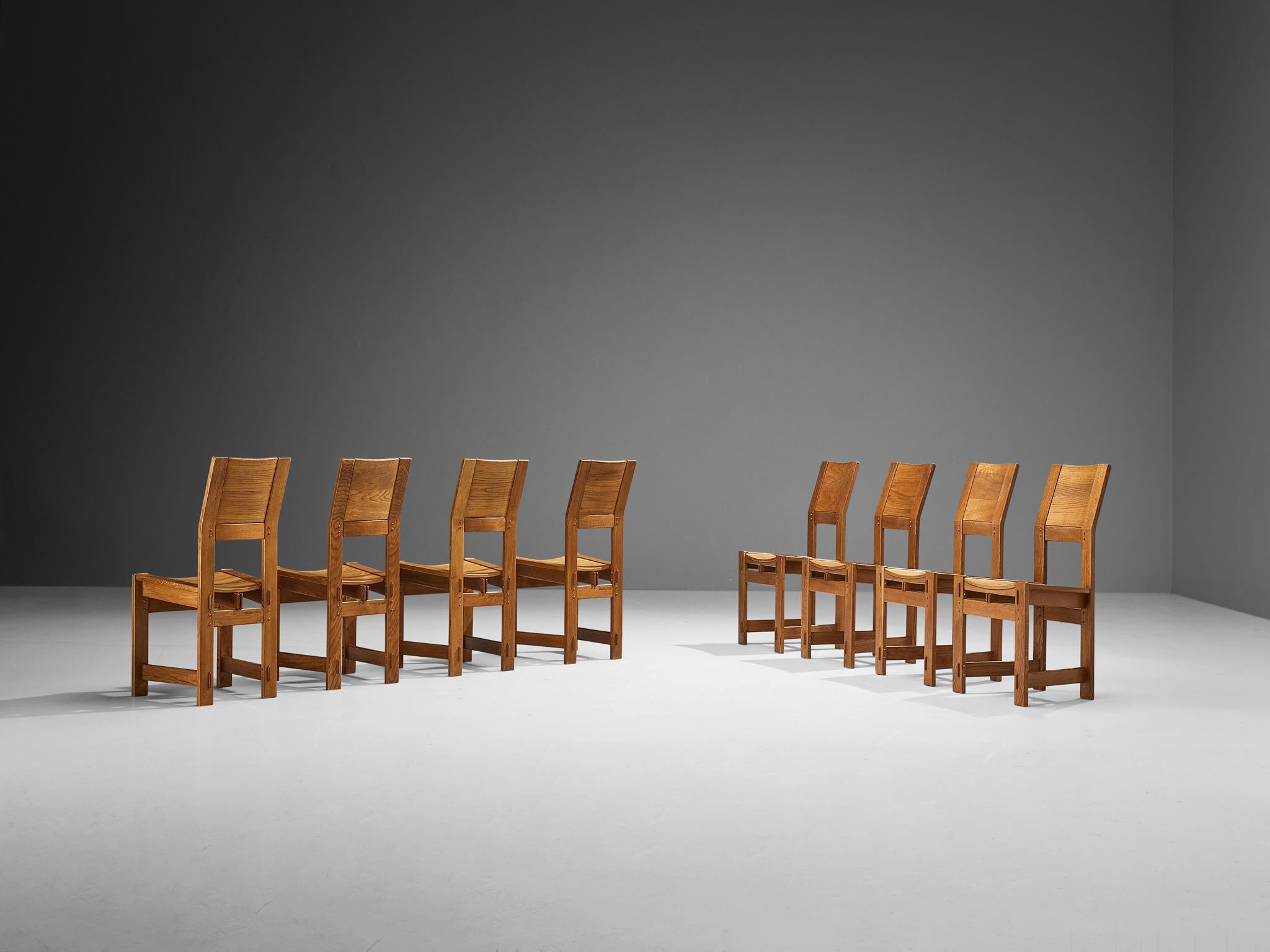 Giuseppe Rivadossi Set of Eight Dining Chairs in Oak  4