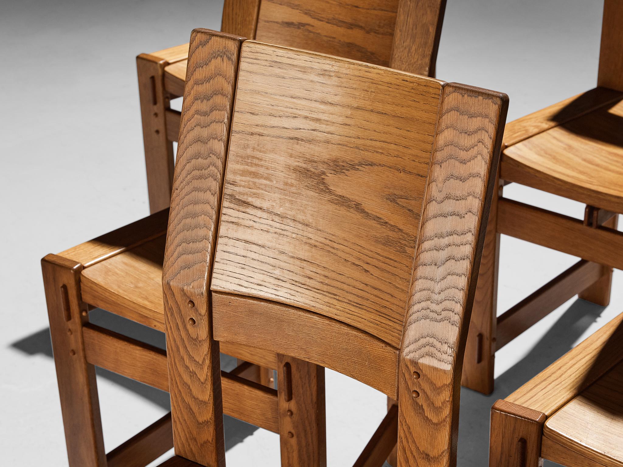 Italian Giuseppe Rivadossi Set of Eight Dining Chairs in Oak 