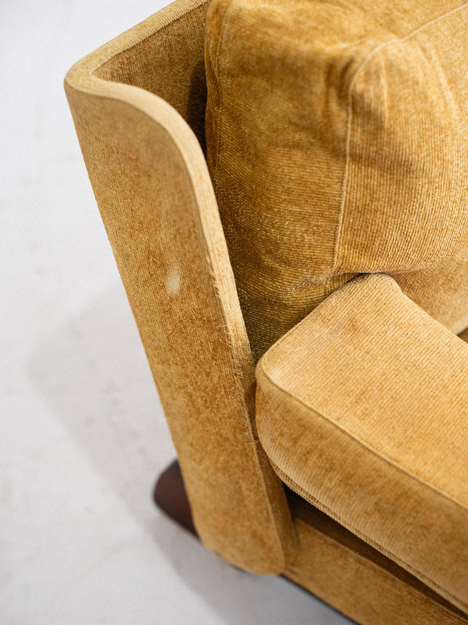 Giuseppe Rossi für Albizzate Space Age, Sofa mit Holzrahmen, Space Age im Angebot 6