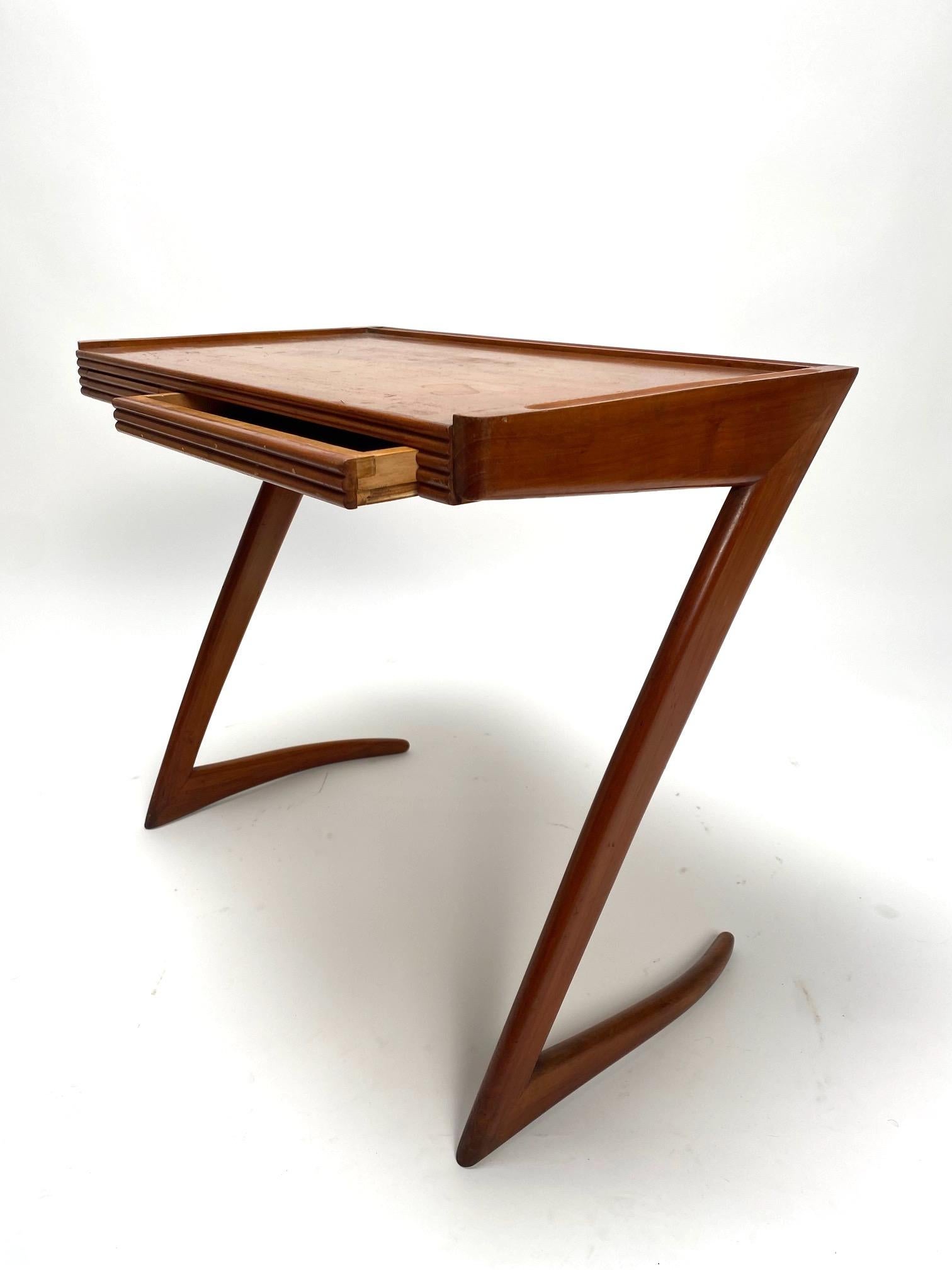 Mid-20th Century Giuseppe Scapinelli (Attr.) wodden Side table, Brazil, 1950s For Sale