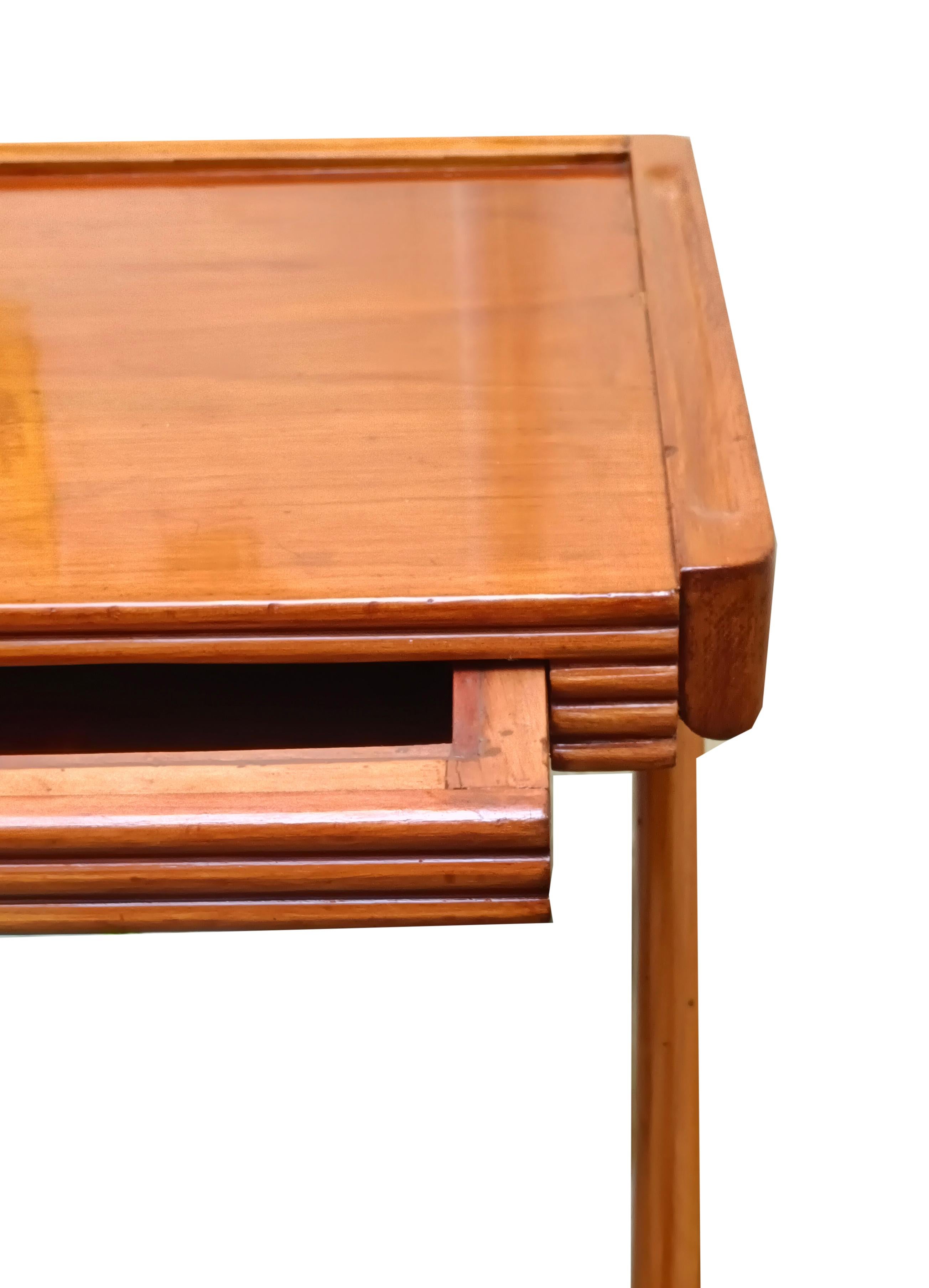 Mid-20th Century Giuseppe Scapinelli Attribut. Petit bureau en  Bois, Brésil années 1950 en vente