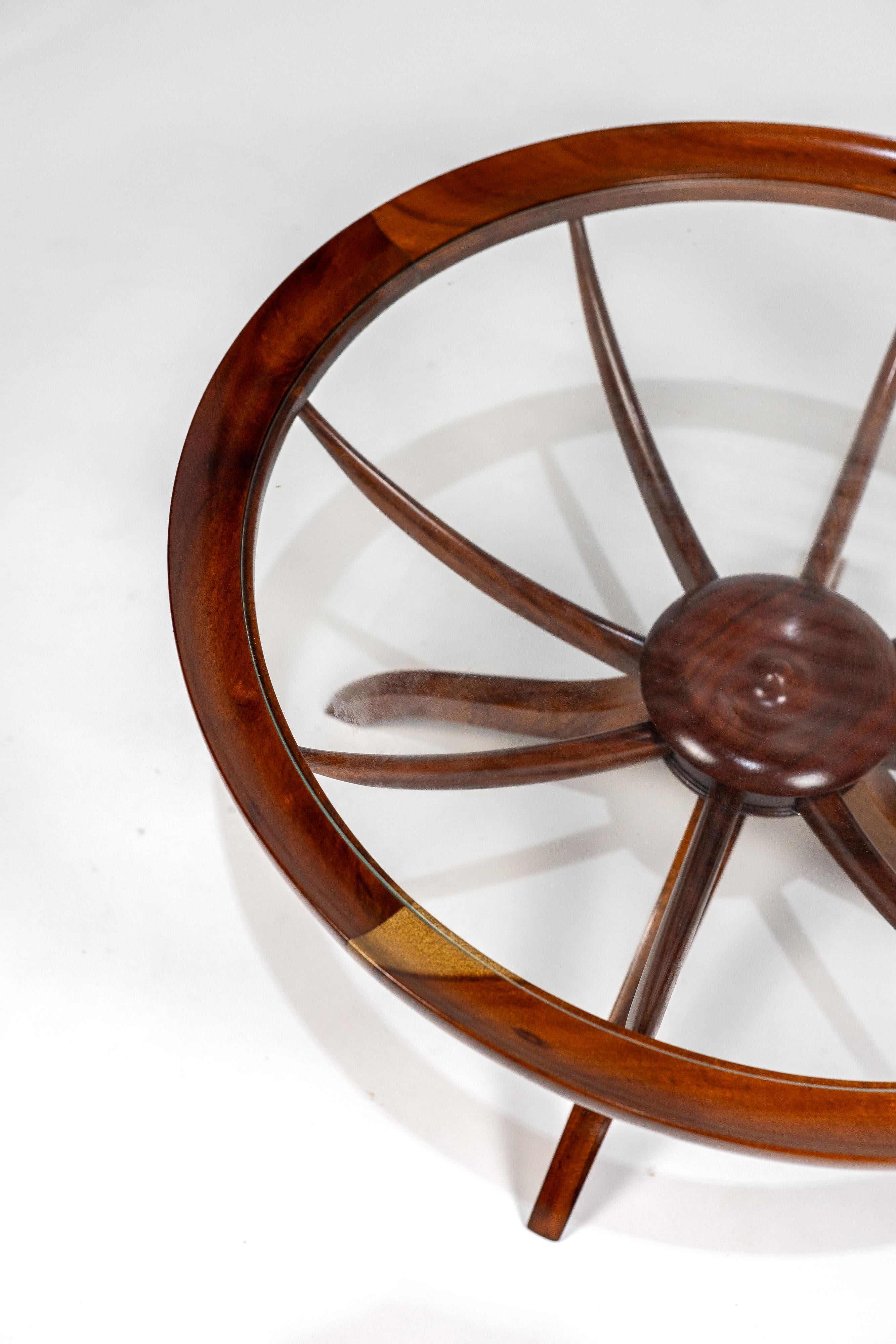 Mid-Century Modern Giuseppe Scapinelli. Coffee table 