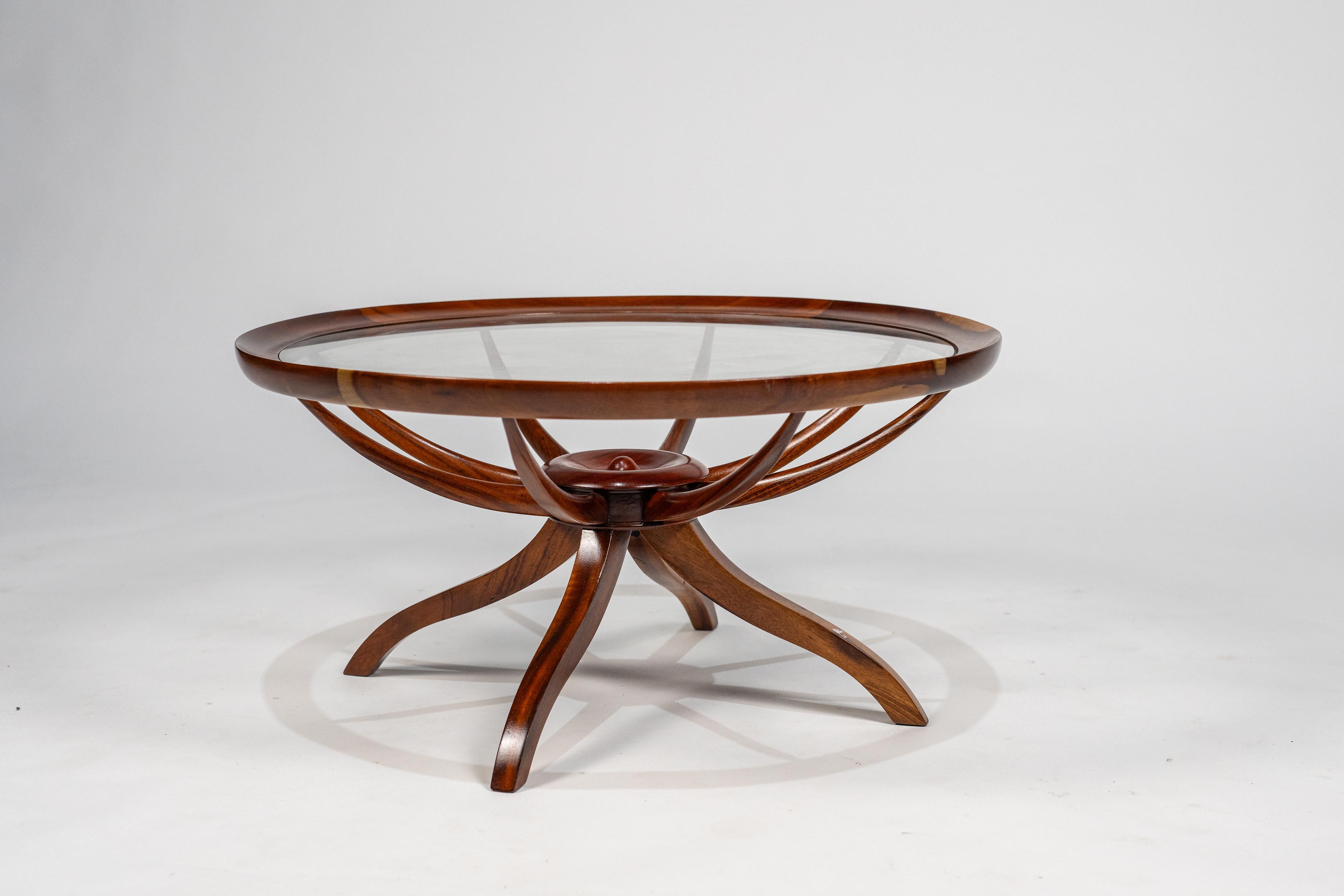 20th Century Giuseppe Scapinelli. Coffee table 