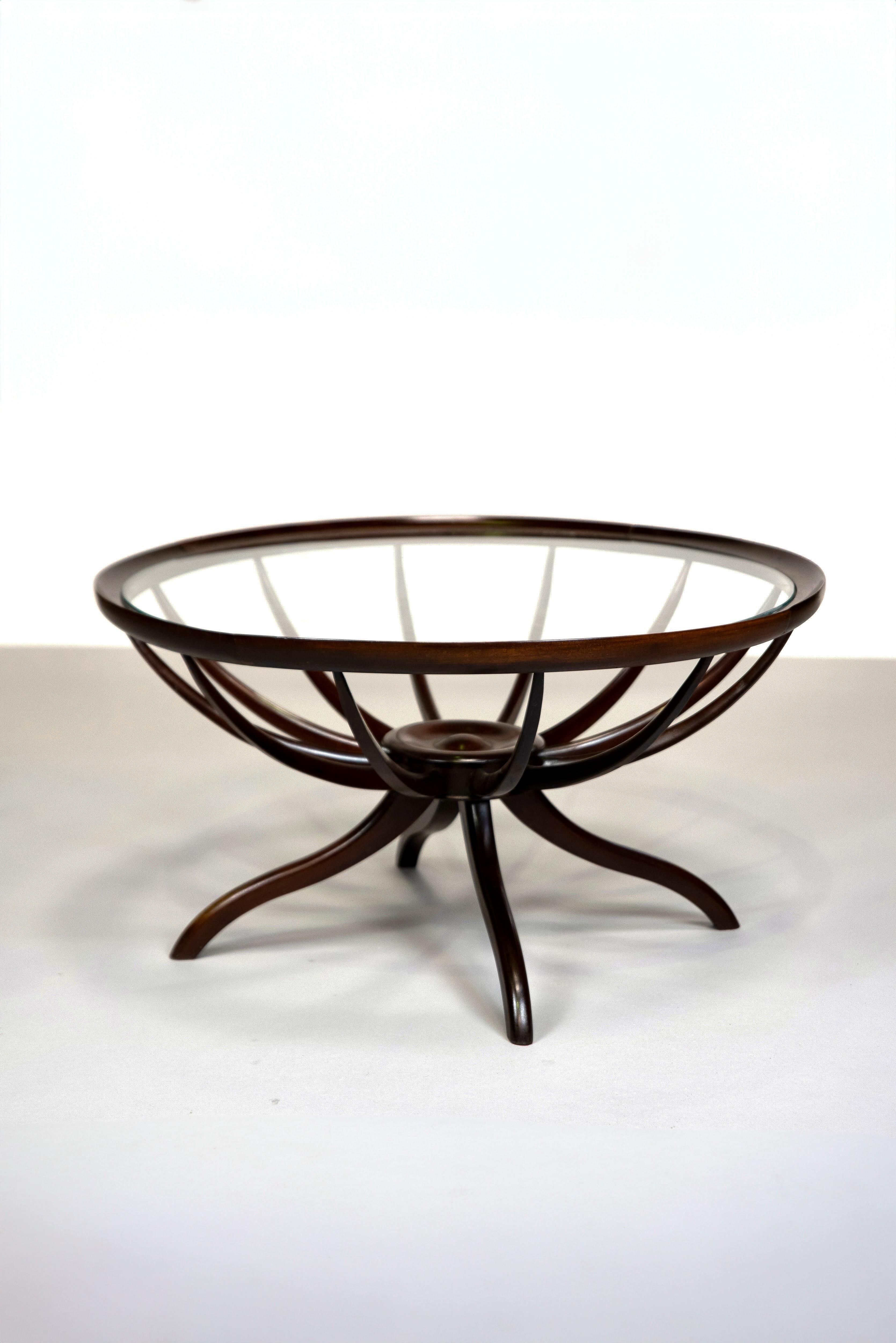 Brésilien Giuseppe Scapinelli, table basse Alanha, bois et verre, vers 1960 en vente