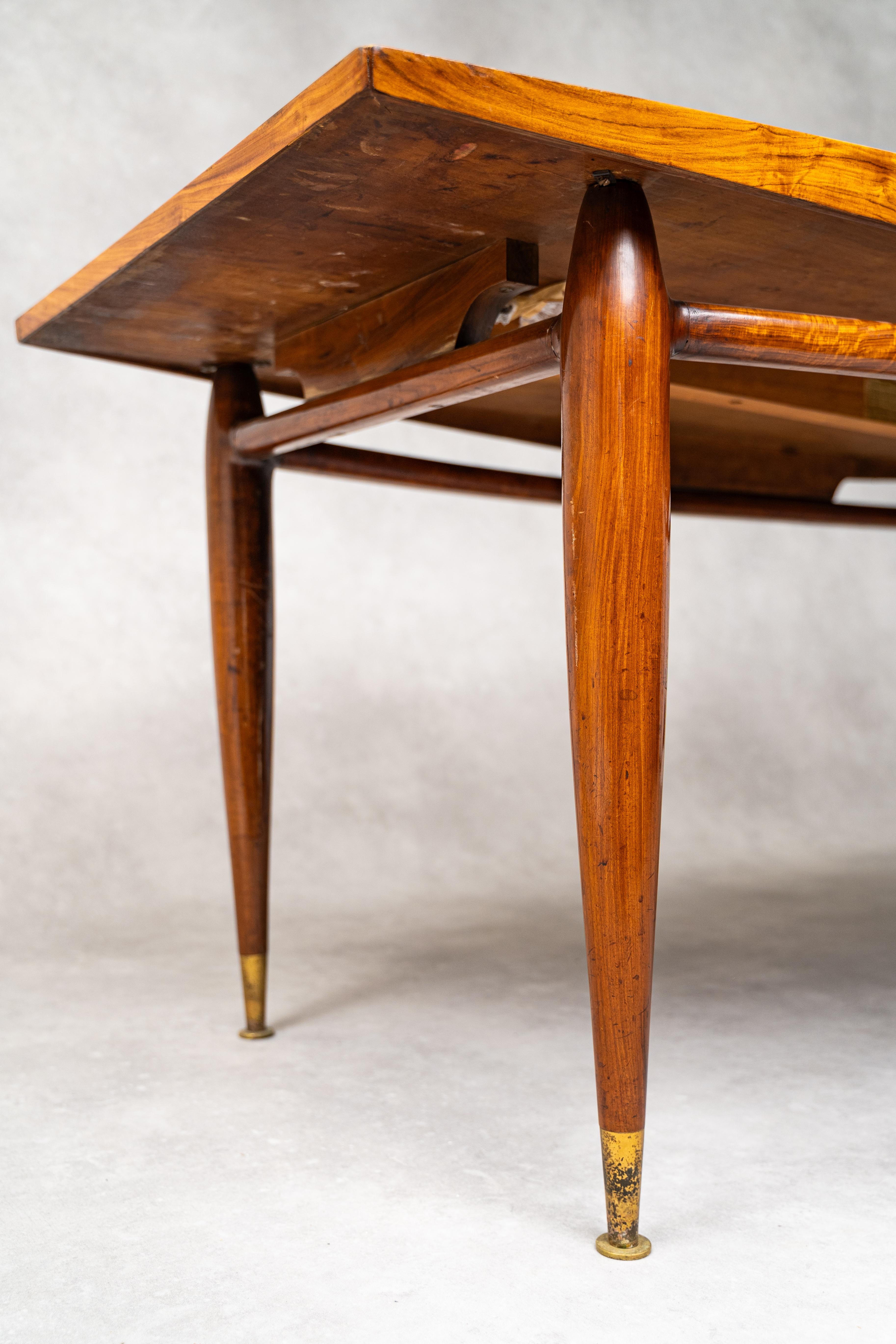 Giuseppe Scapinelli rare 'Cosmos' dining table in Caviuna wood Bon état - En vente à Amsterdam, NL