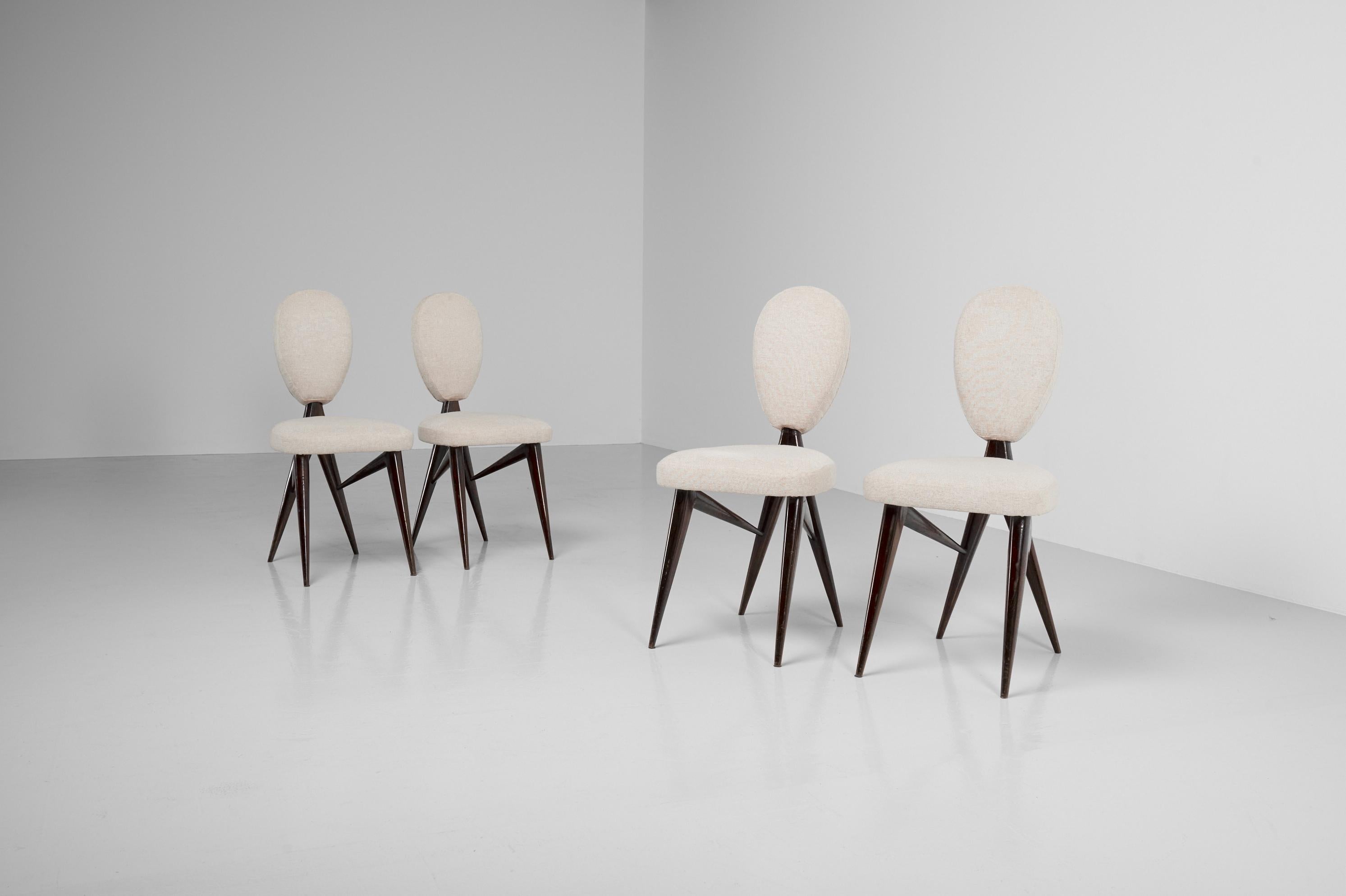 Giuseppe Scapinelli dinner chairs with spine feet Brazil 1950 For Sale 3