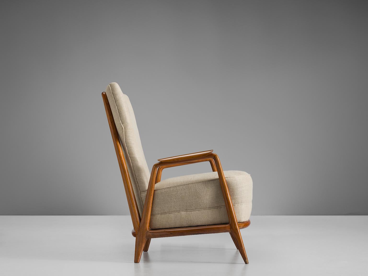 Mid-Century Modern Giuseppe Scapinelli Lounge Chair in Caviuna and Off-White Fabric, Brazil 1950s