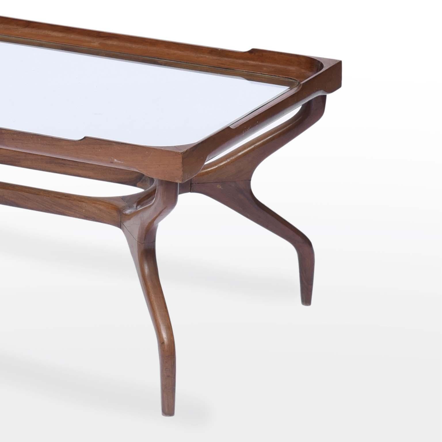 Giuseppe Scapinelli Midcentury Brazilian Center Table in Caviúna Wood, 1950s In Good Condition In Sao Paulo, SP